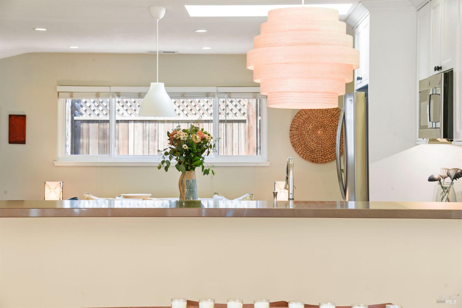 Detail Gallery Image 17 of 88 For 2594 Las Gallinas Ave, San Rafael,  CA 94903 - 3 Beds | 2 Baths