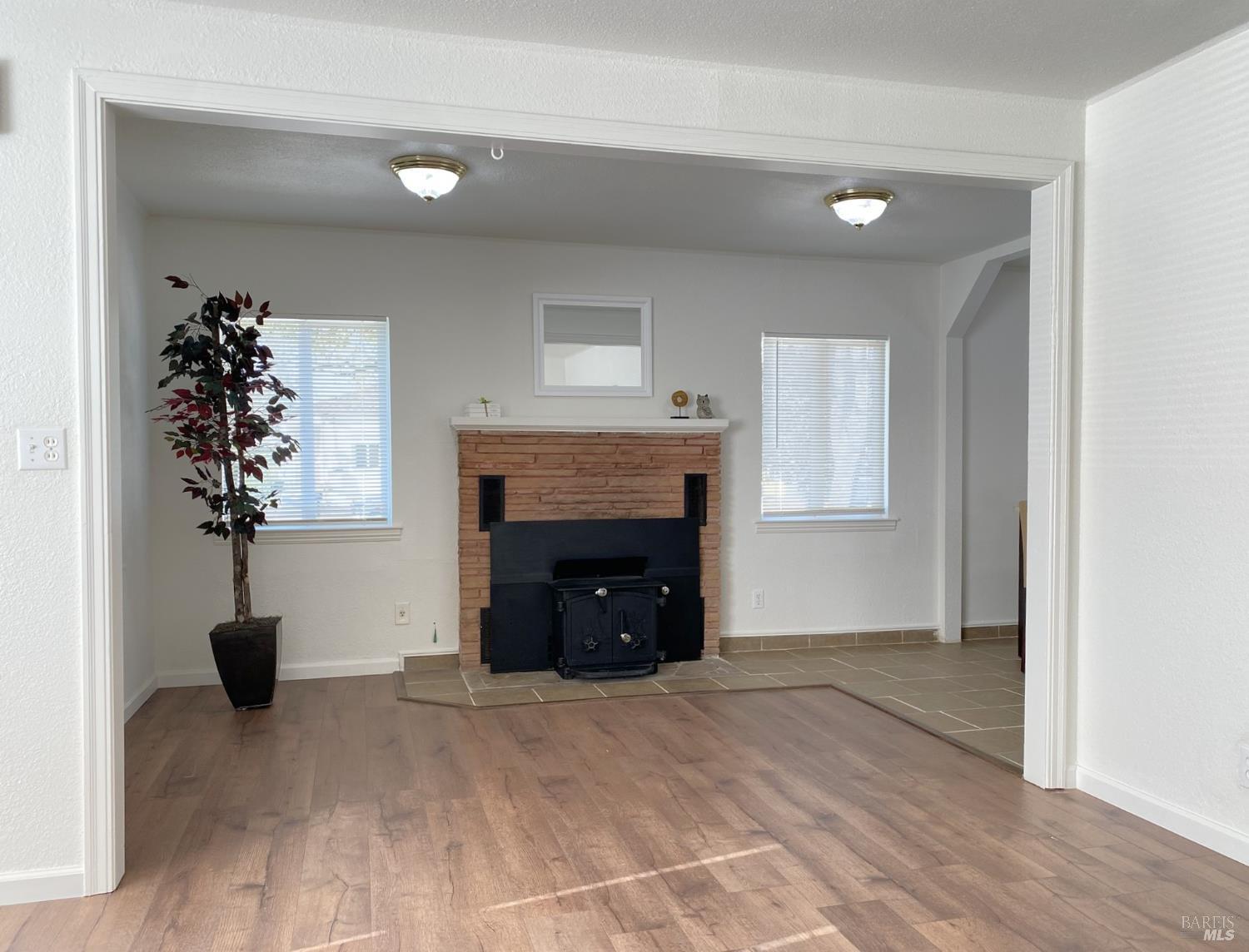 Detail Gallery Image 11 of 33 For 1047 Ohio St, Fairfield,  CA 94533 - 3 Beds | 2 Baths