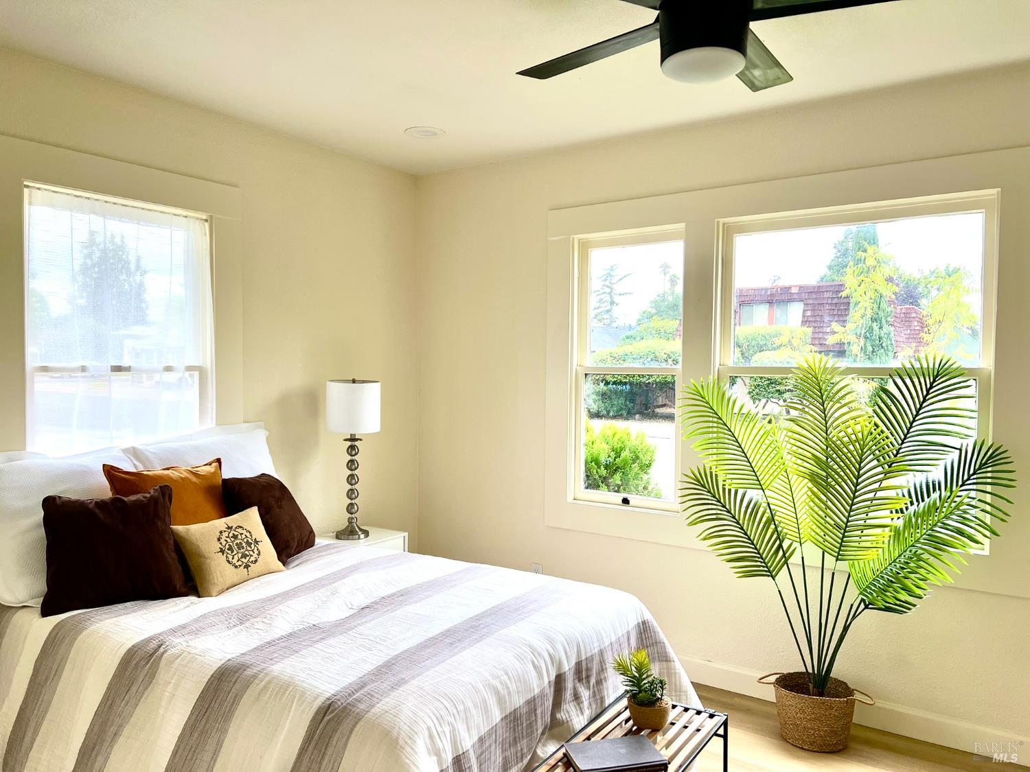 Detail Gallery Image 11 of 17 For 1617 G St, Napa,  CA 94559 - 2 Beds | 1 Baths