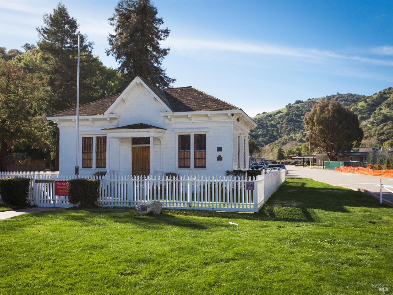 Detail Gallery Image 86 of 88 For 2594 Las Gallinas Ave, San Rafael,  CA 94903 - 3 Beds | 2 Baths