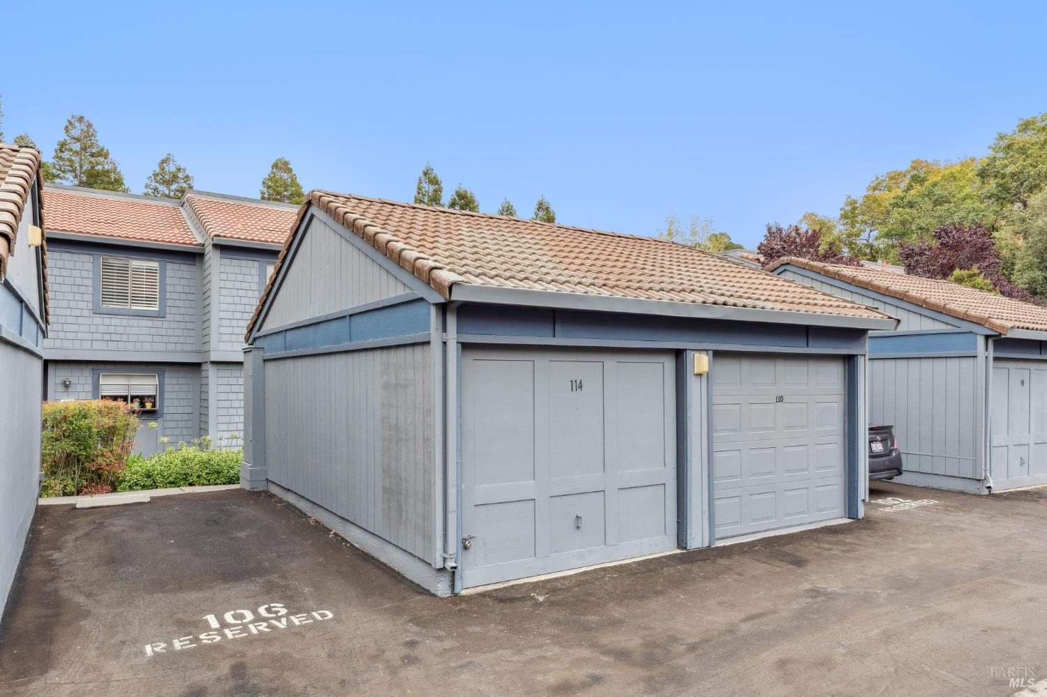 Detail Gallery Image 43 of 48 For 114 Aronia Ln, Novato,  CA 94945 - 3 Beds | 2/1 Baths