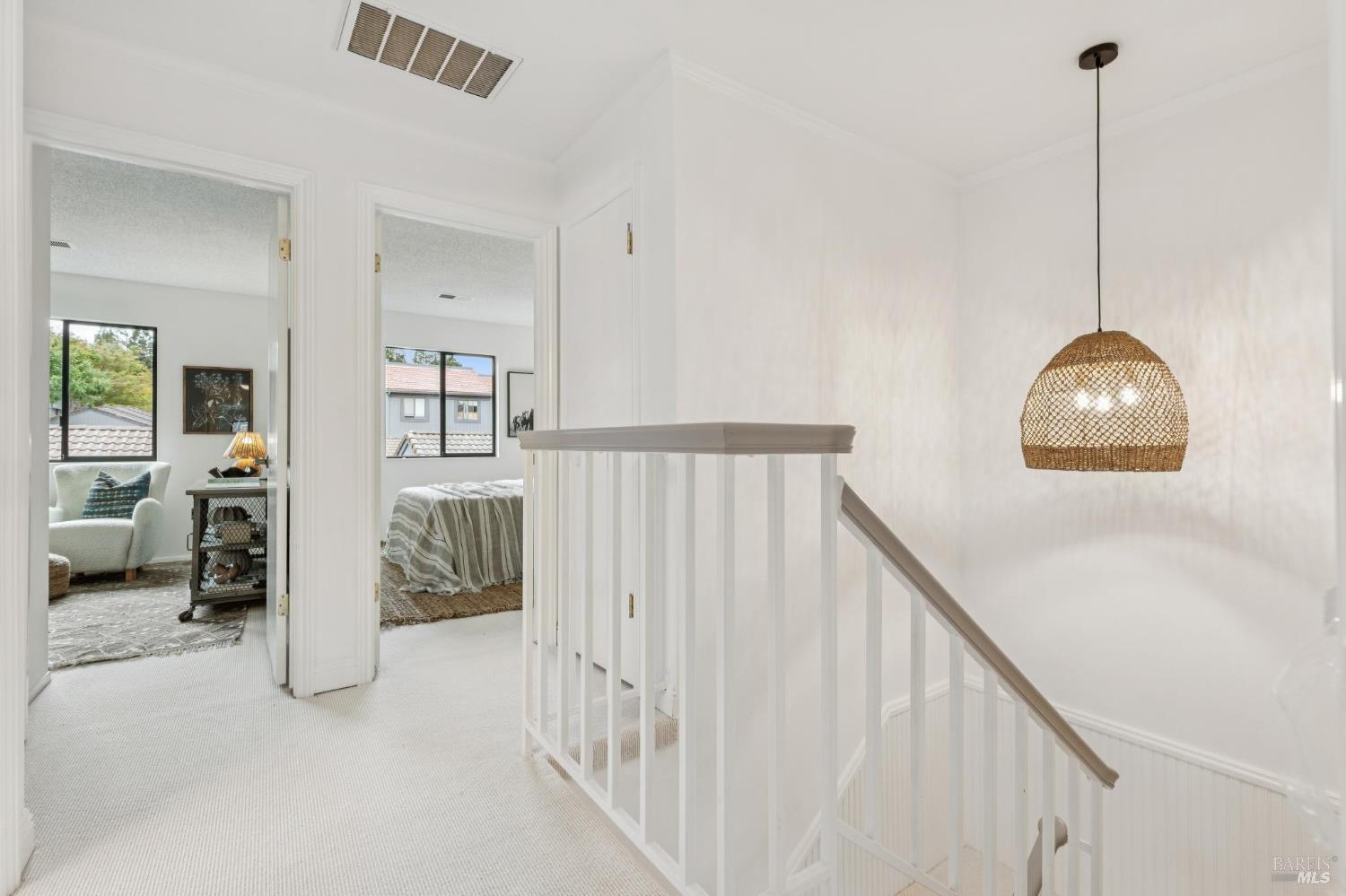 Detail Gallery Image 24 of 48 For 114 Aronia Ln, Novato,  CA 94945 - 3 Beds | 2/1 Baths