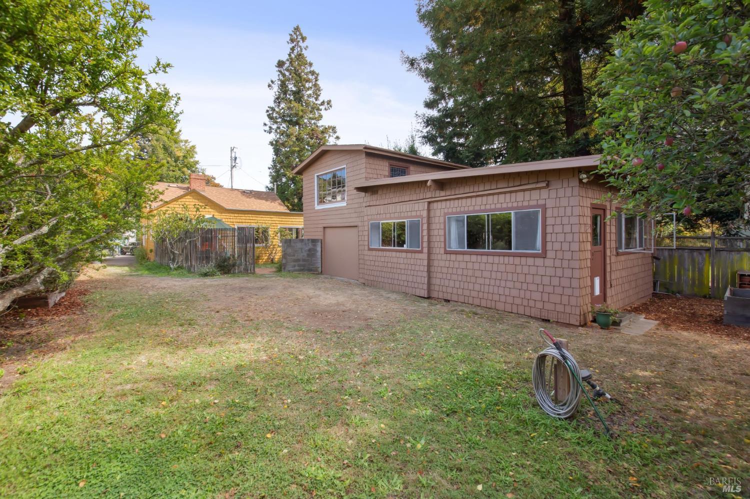Detail Gallery Image 39 of 46 For 154 Elm Ave, Mill Valley,  CA 94941 - 2 Beds | 2 Baths