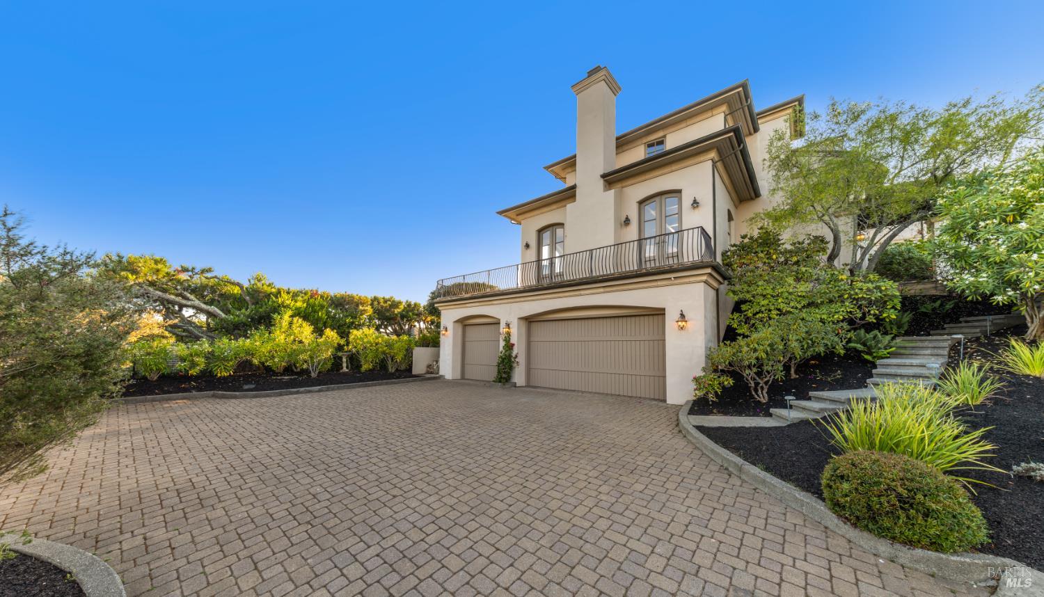 Detail Gallery Image 5 of 64 For 97 Sugarloaf Dr, Tiburon,  CA 94920 - 3 Beds | 3/2 Baths