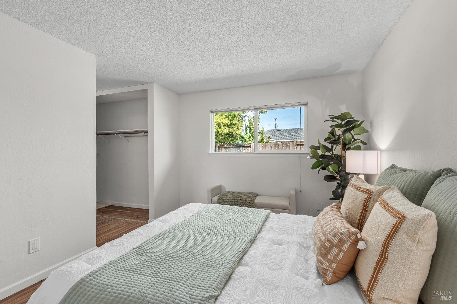 Detail Gallery Image 20 of 33 For 746 Bernadette Ave, Rohnert Park,  CA 94928 - 4 Beds | 2 Baths