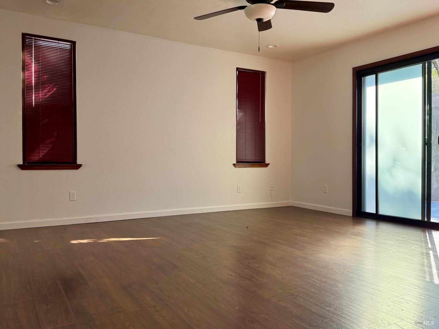 Detail Gallery Image 13 of 31 For 1461 Meadow Dr, Ukiah,  CA 95482 - 3 Beds | 1/1 Baths