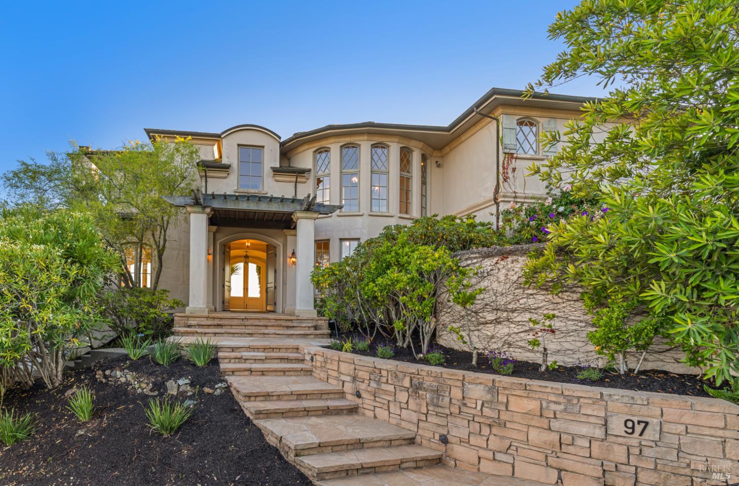 Detail Gallery Image 6 of 64 For 97 Sugarloaf Dr, Tiburon,  CA 94920 - 3 Beds | 3/2 Baths
