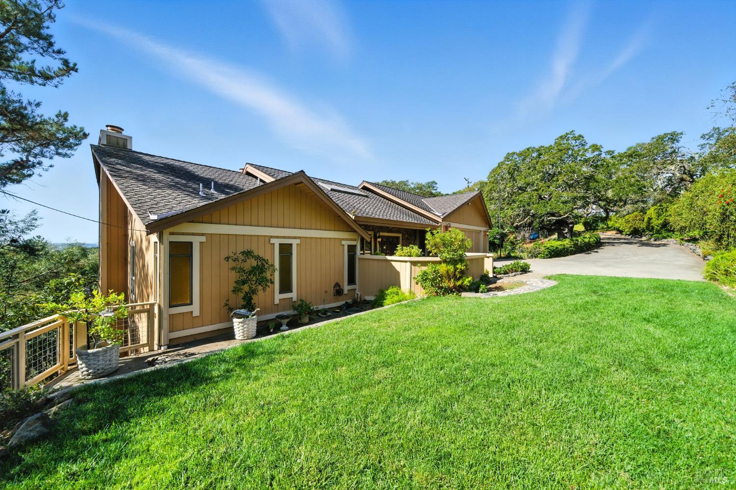Detail Gallery Image 47 of 55 For 1 Lockton Ln, Novato,  CA 94945 - 4 Beds | 2/1 Baths