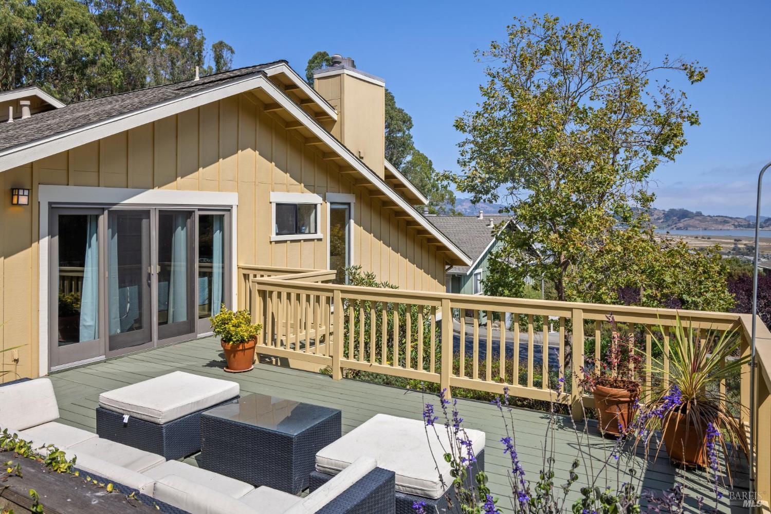 Detail Gallery Image 20 of 22 For 51 Laurel Dr, Corte Madera,  CA 94925 - 2 Beds | 2 Baths