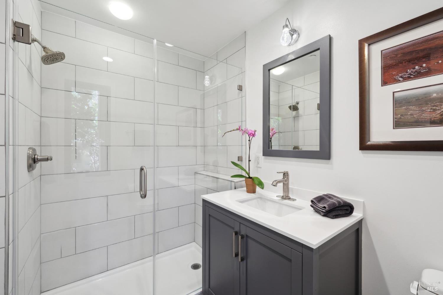 Detail Gallery Image 33 of 51 For 40 Norman Way, Belvedere Tiburon,  CA 94920 - 5 Beds | 4 Baths
