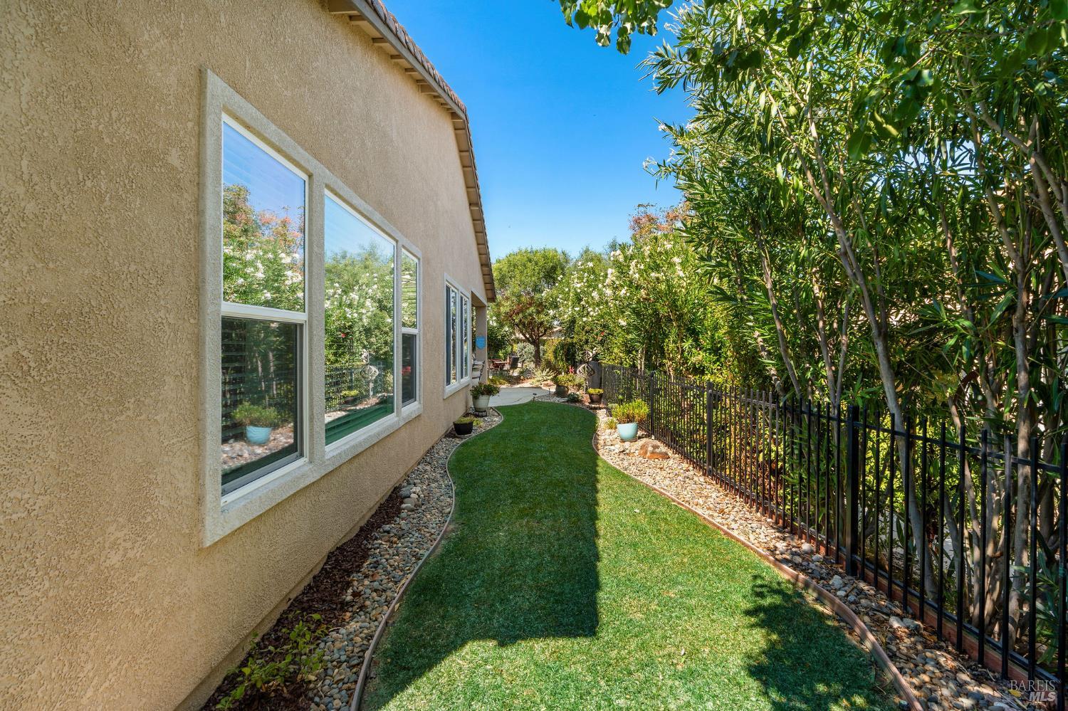 Detail Gallery Image 33 of 72 For 320 Birch Ridge Dr, Rio Vista,  CA 94571 - 2 Beds | 2/1 Baths
