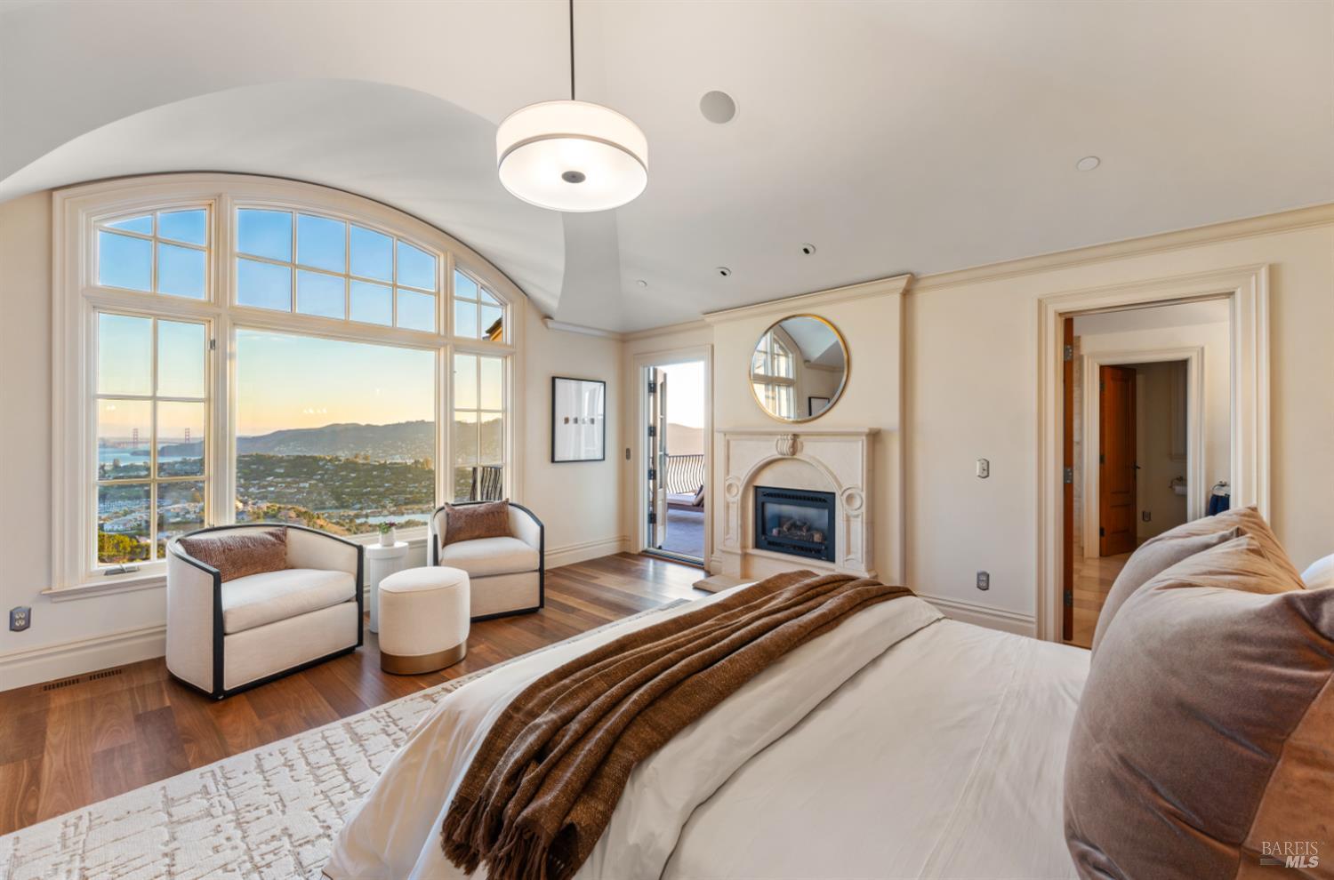 Detail Gallery Image 34 of 64 For 97 Sugarloaf Dr, Tiburon,  CA 94920 - 3 Beds | 3/2 Baths
