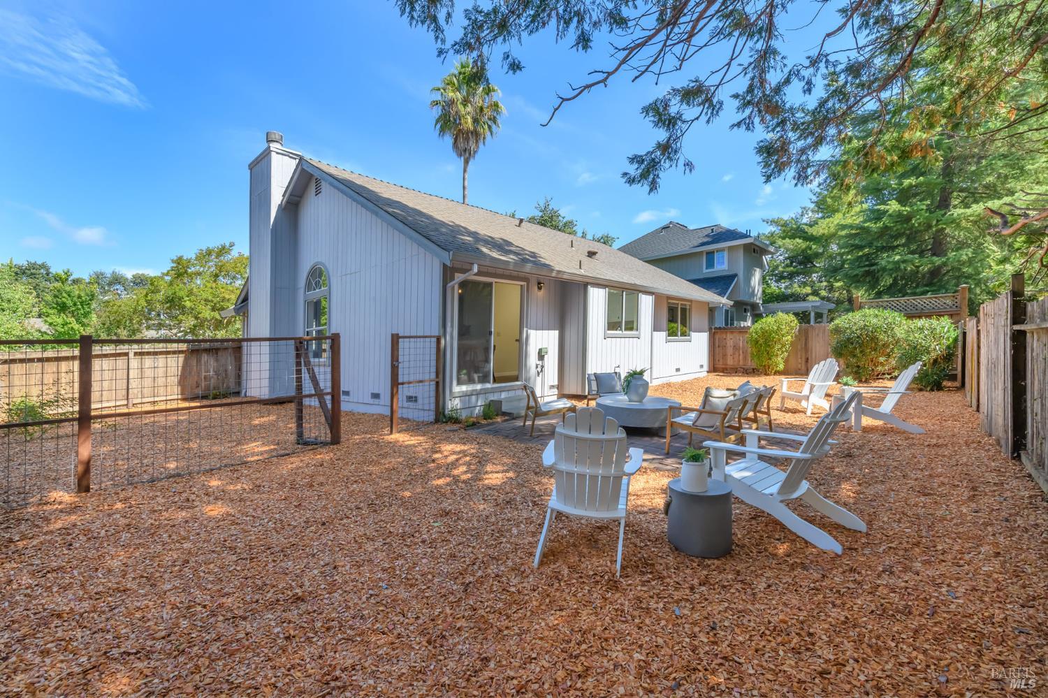 Detail Gallery Image 25 of 29 For 5086 Charmian Dr, Santa Rosa,  CA 95409 - 3 Beds | 2 Baths