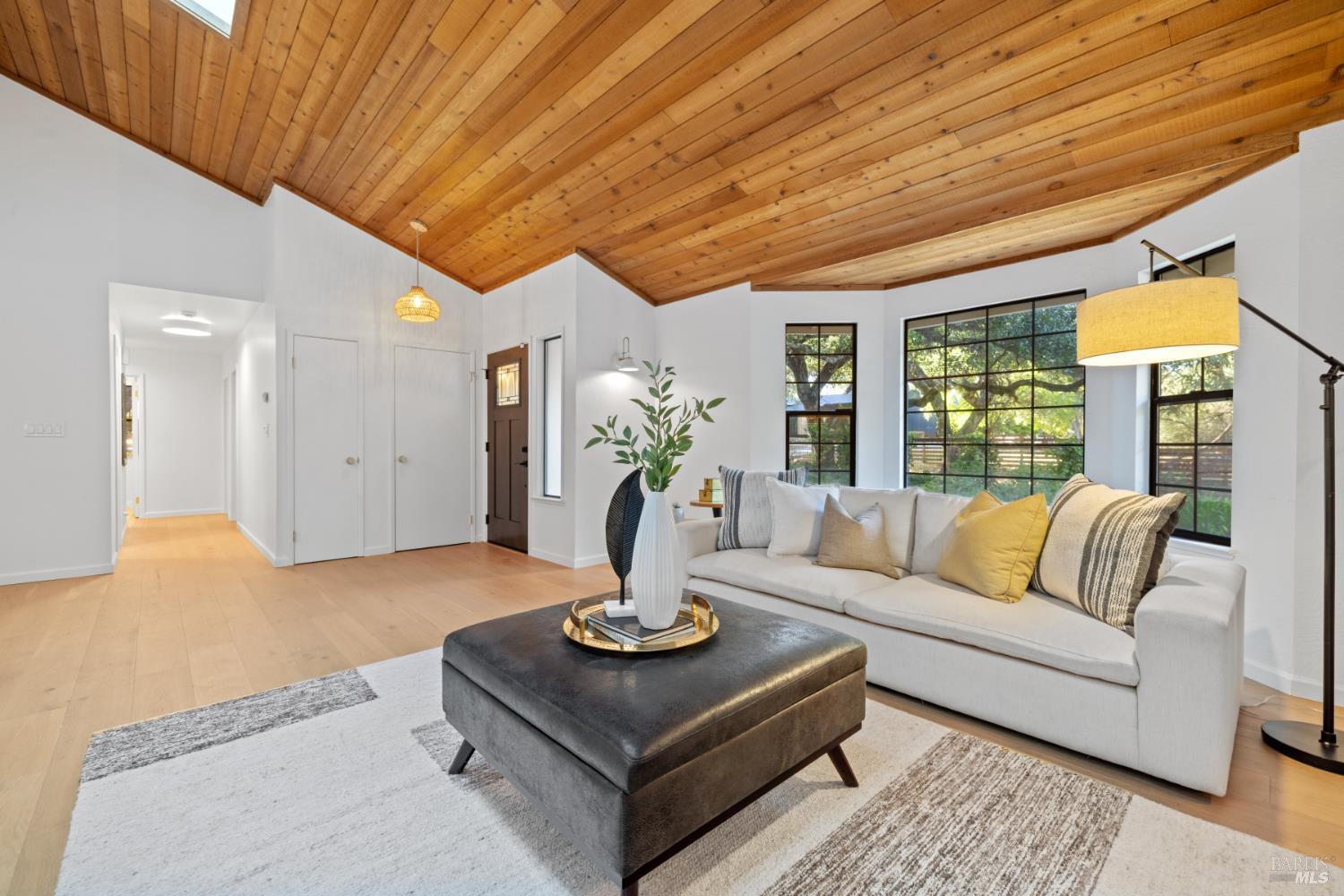 Detail Gallery Image 14 of 59 For 5925 Fredricks Rd, Sebastopol,  CA 95472 - 3 Beds | 2 Baths