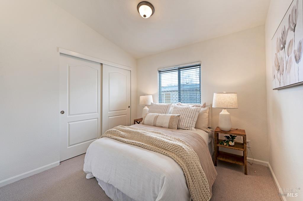 Detail Gallery Image 28 of 38 For 7 Oakwood Dr, Petaluma,  CA 94954 - 3 Beds | 2 Baths