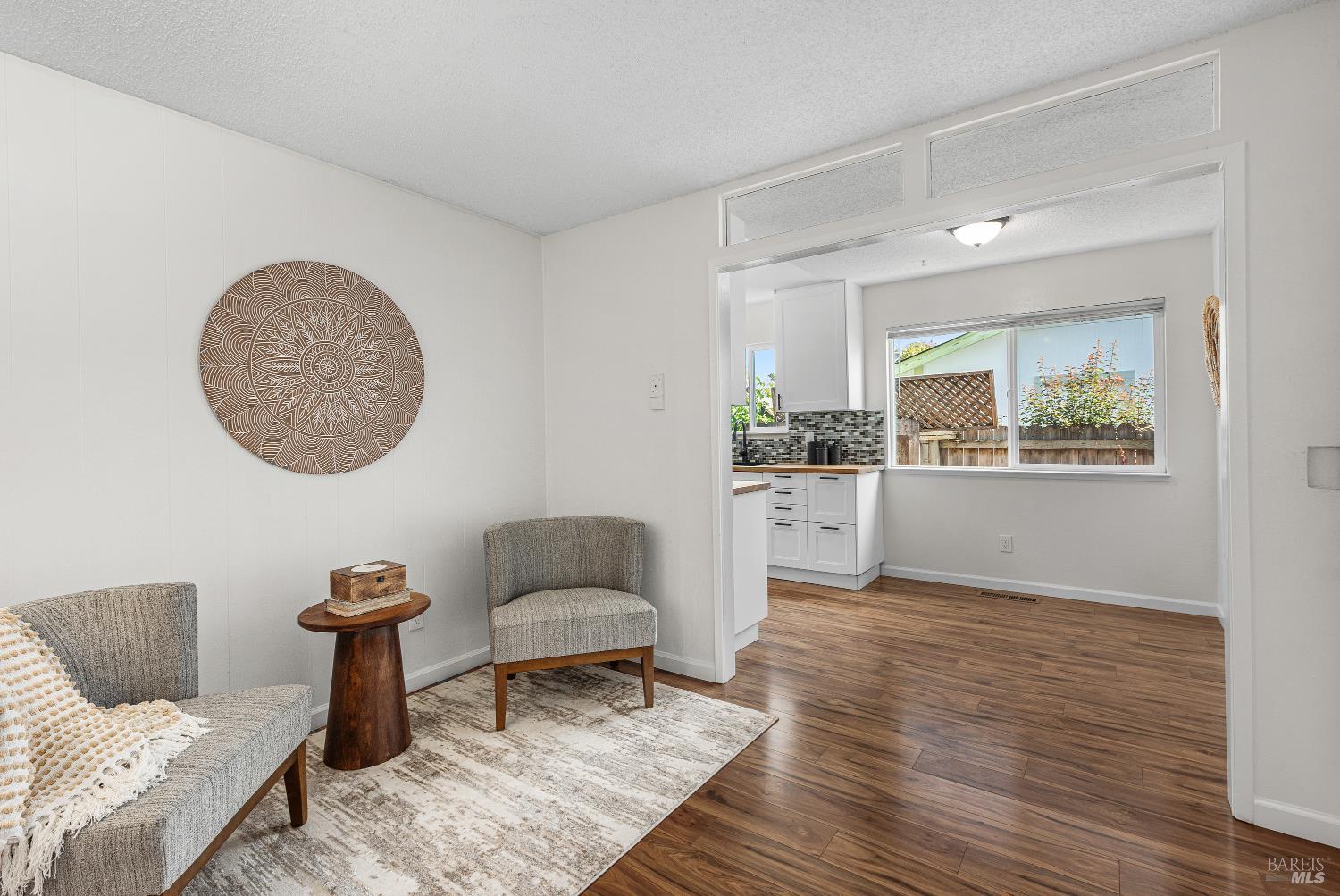 Detail Gallery Image 17 of 33 For 746 Bernadette Ave, Rohnert Park,  CA 94928 - 4 Beds | 2 Baths