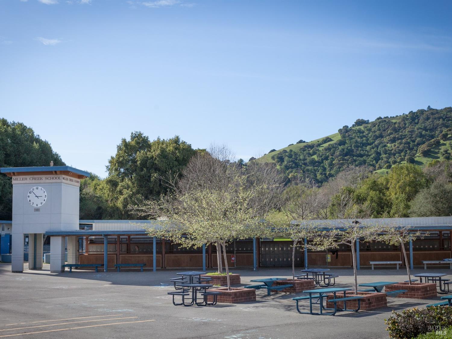 Detail Gallery Image 85 of 88 For 2594 Las Gallinas Ave, San Rafael,  CA 94903 - 3 Beds | 2 Baths