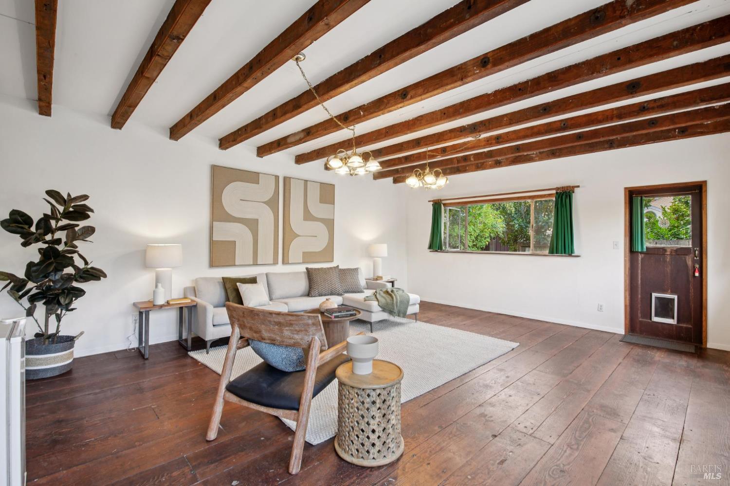Detail Gallery Image 31 of 46 For 154 Elm Ave, Mill Valley,  CA 94941 - 2 Beds | 2 Baths