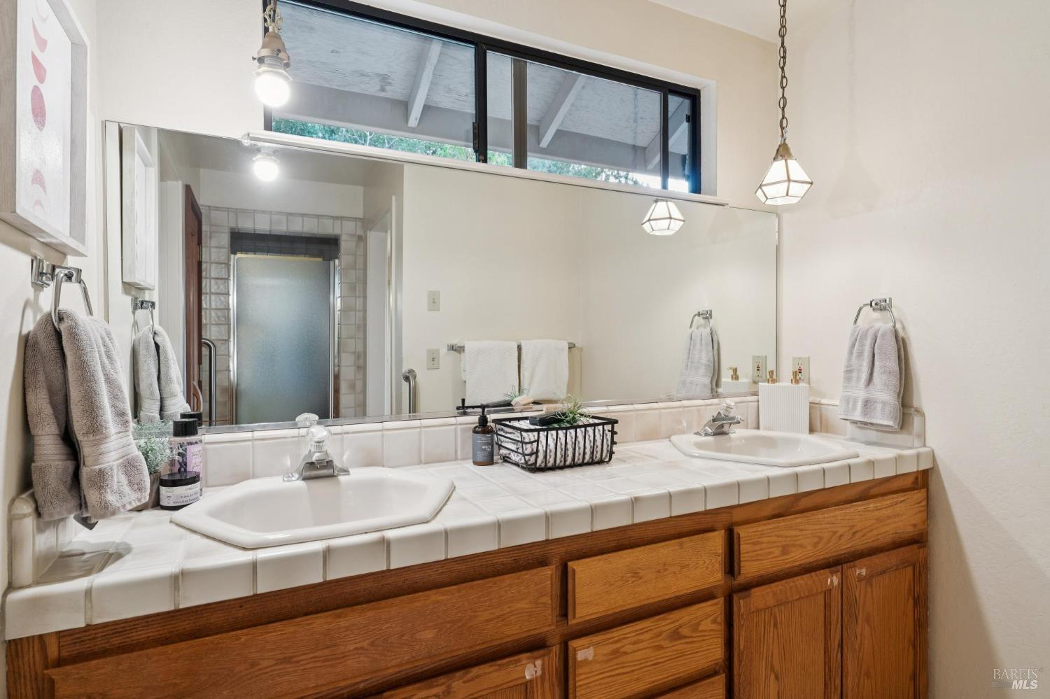 Detail Gallery Image 39 of 63 For 500 Canyon Rd, Novato,  CA 94947 - 4 Beds | 2 Baths
