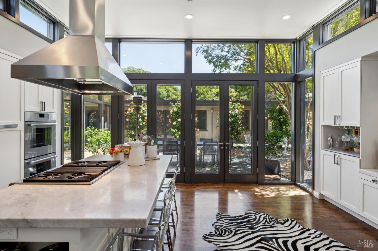 Detail Gallery Image 18 of 51 For 40 Norman Way, Belvedere Tiburon,  CA 94920 - 5 Beds | 4 Baths