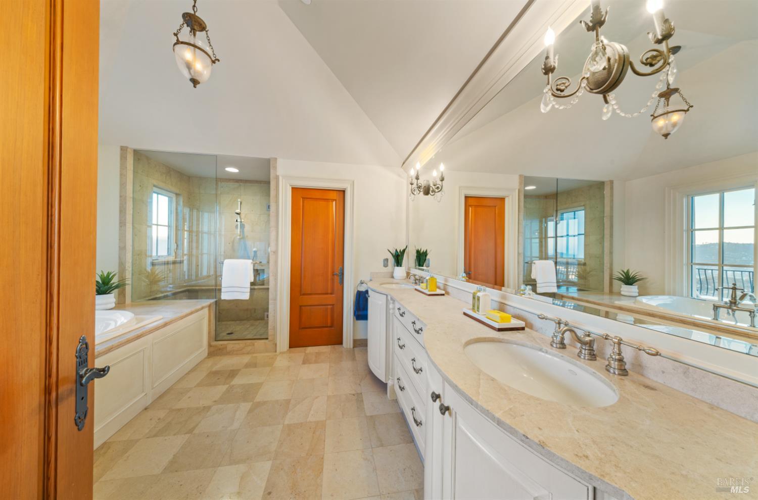 Detail Gallery Image 39 of 64 For 97 Sugarloaf Dr, Tiburon,  CA 94920 - 3 Beds | 3/2 Baths