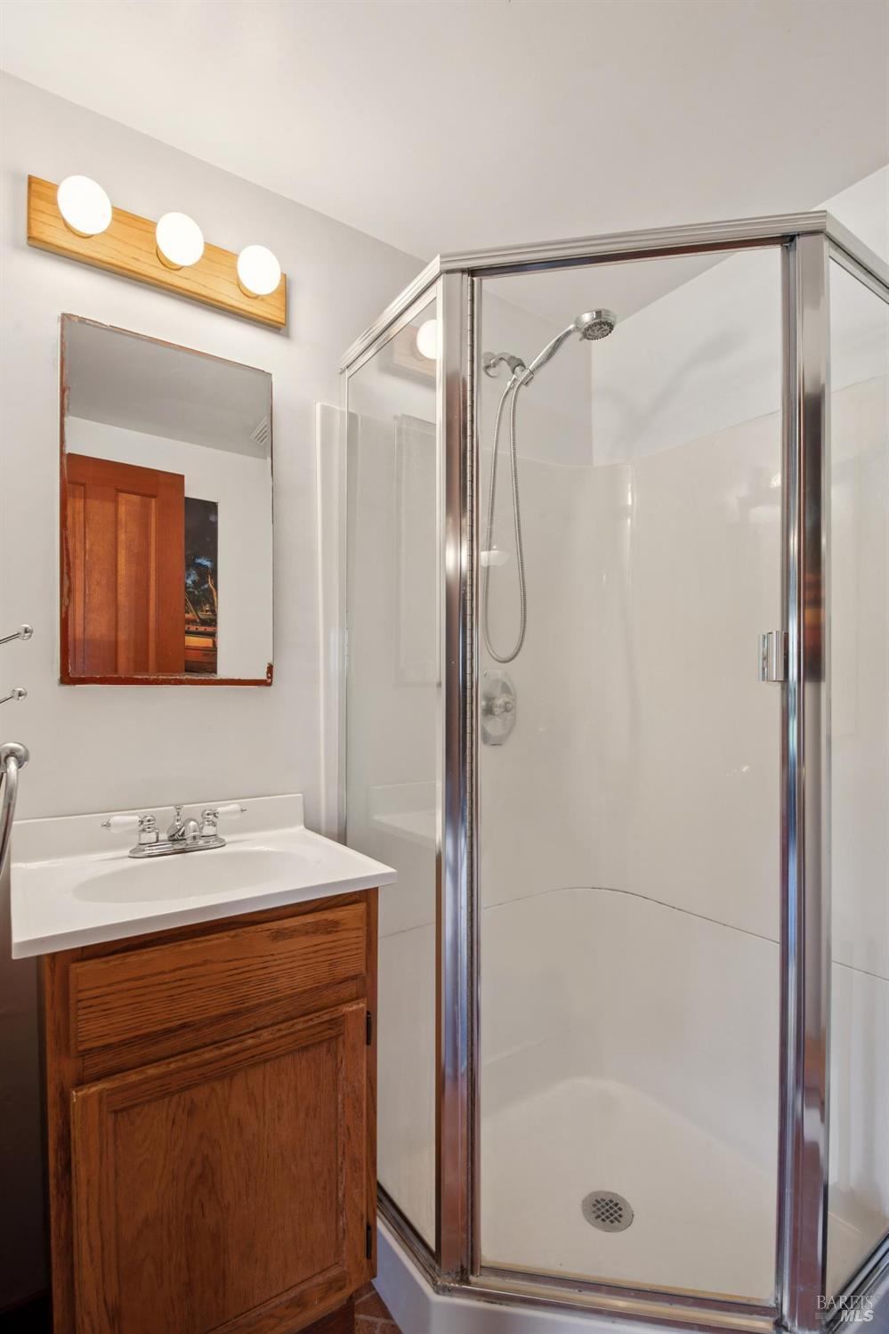 Detail Gallery Image 36 of 46 For 154 Elm Ave, Mill Valley,  CA 94941 - 2 Beds | 2 Baths