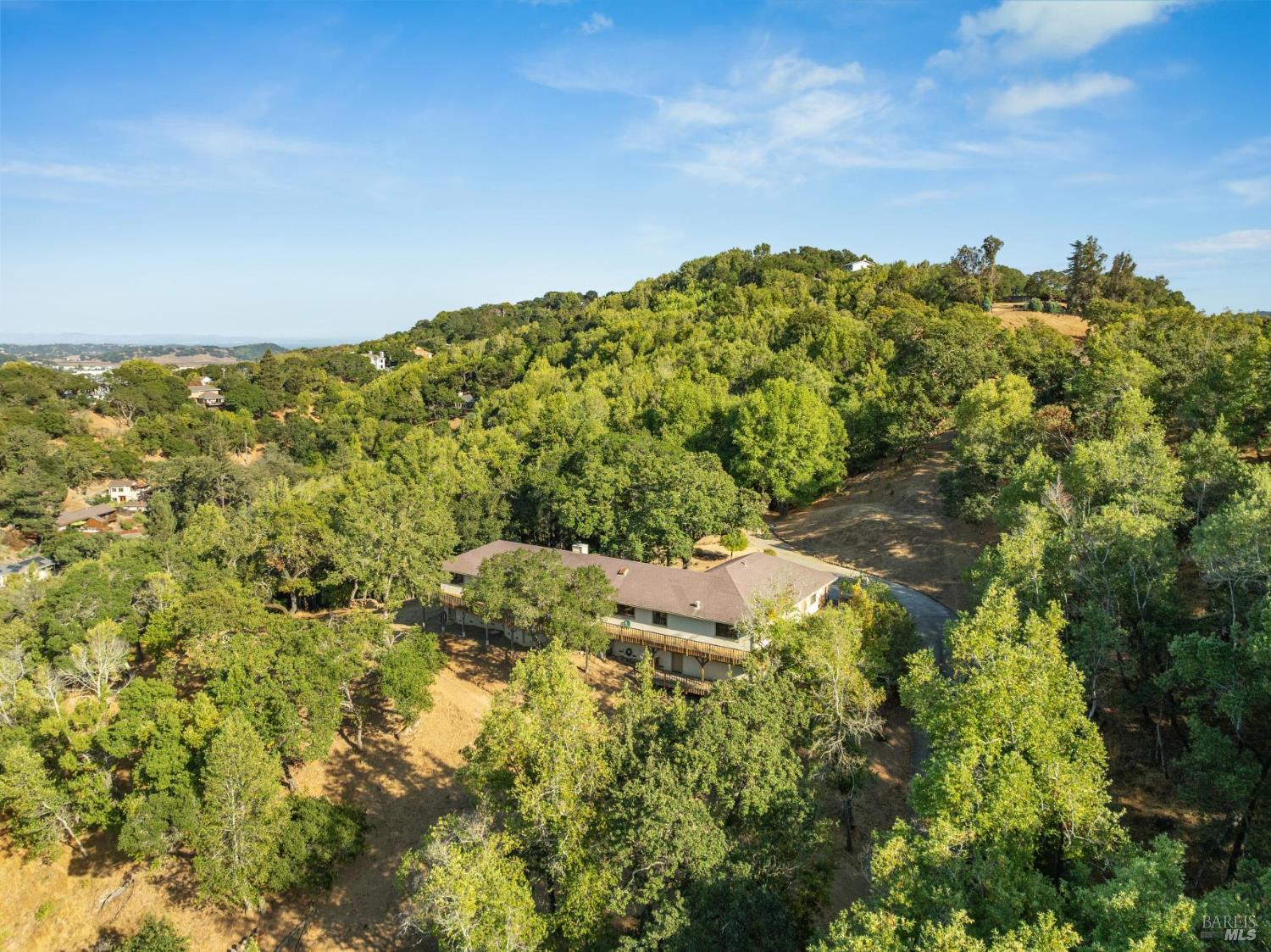 Detail Gallery Image 3 of 63 For 500 Canyon Rd, Novato,  CA 94947 - 4 Beds | 2 Baths