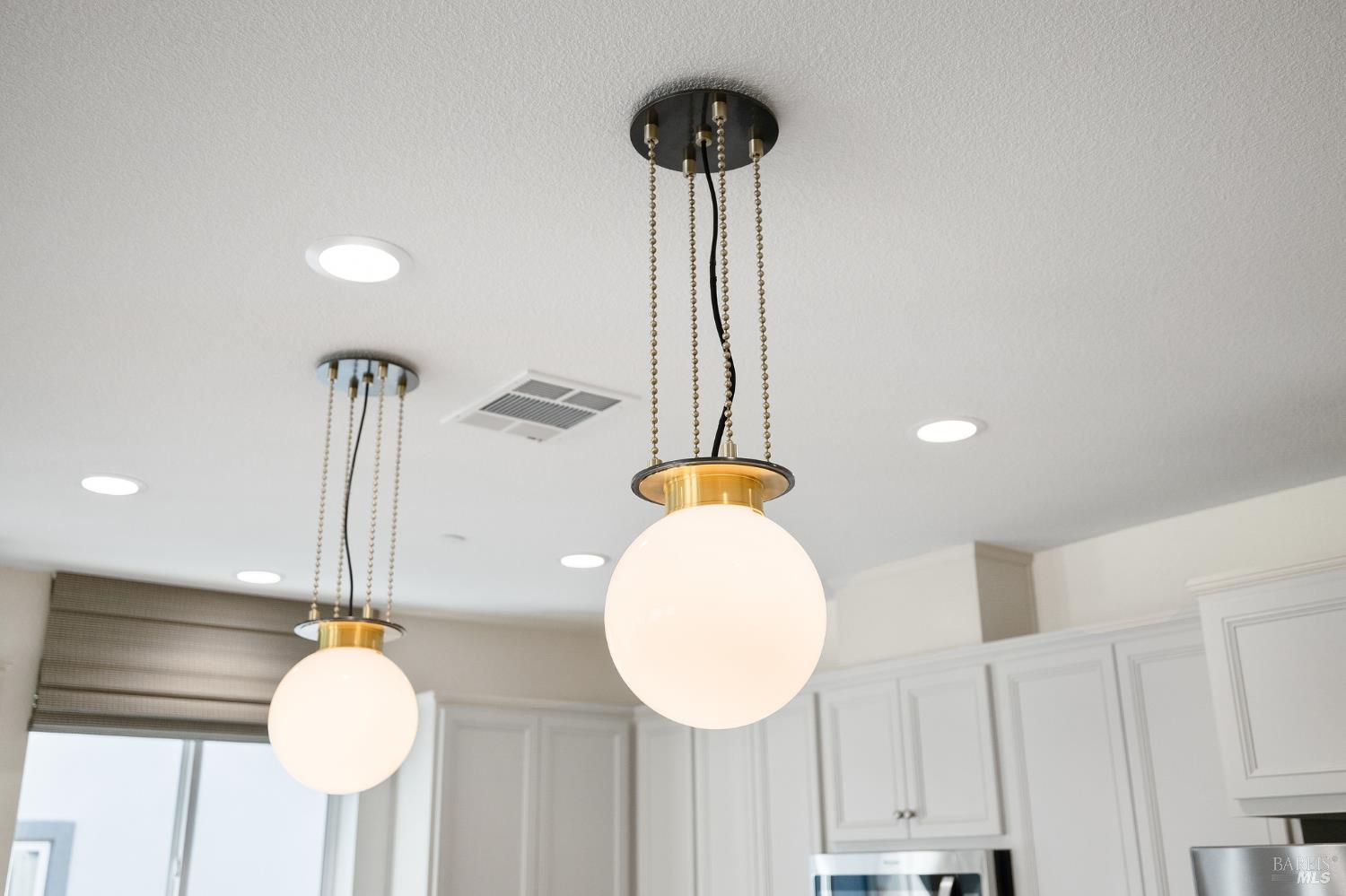 Detail Gallery Image 5 of 34 For 1532 Millennium Way, Fairfield,  CA 94533 - 3 Beds | 2/1 Baths