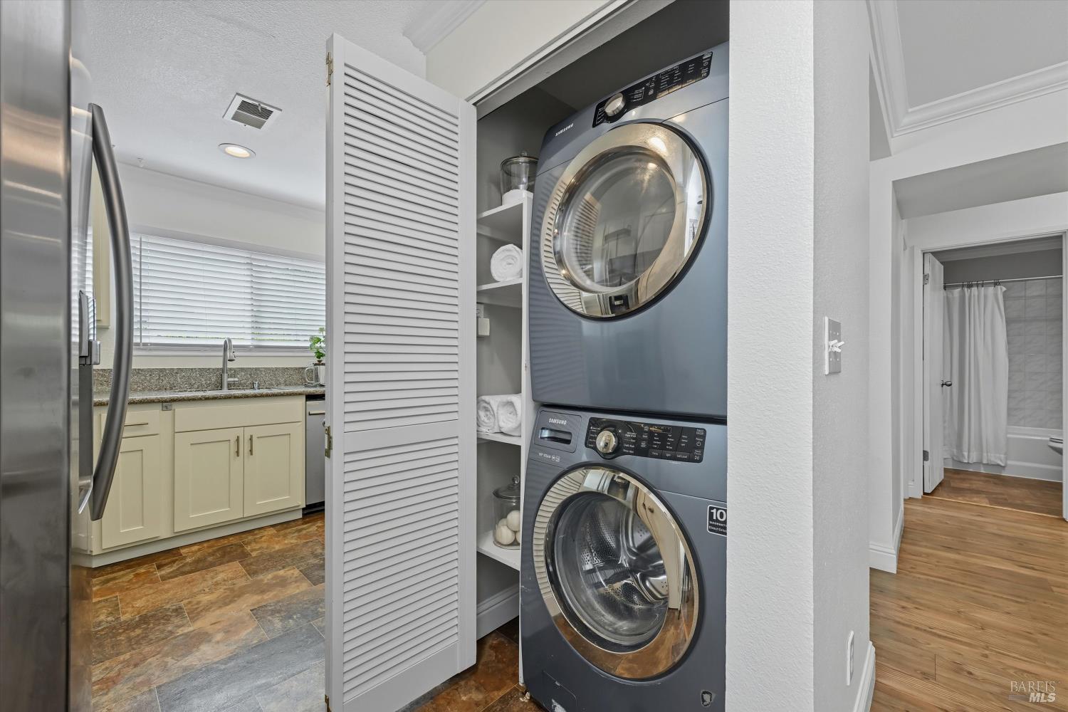 Detail Gallery Image 8 of 25 For 1818 Primavera Ct, Santa Rosa,  CA 95409 - 2 Beds | 1 Baths