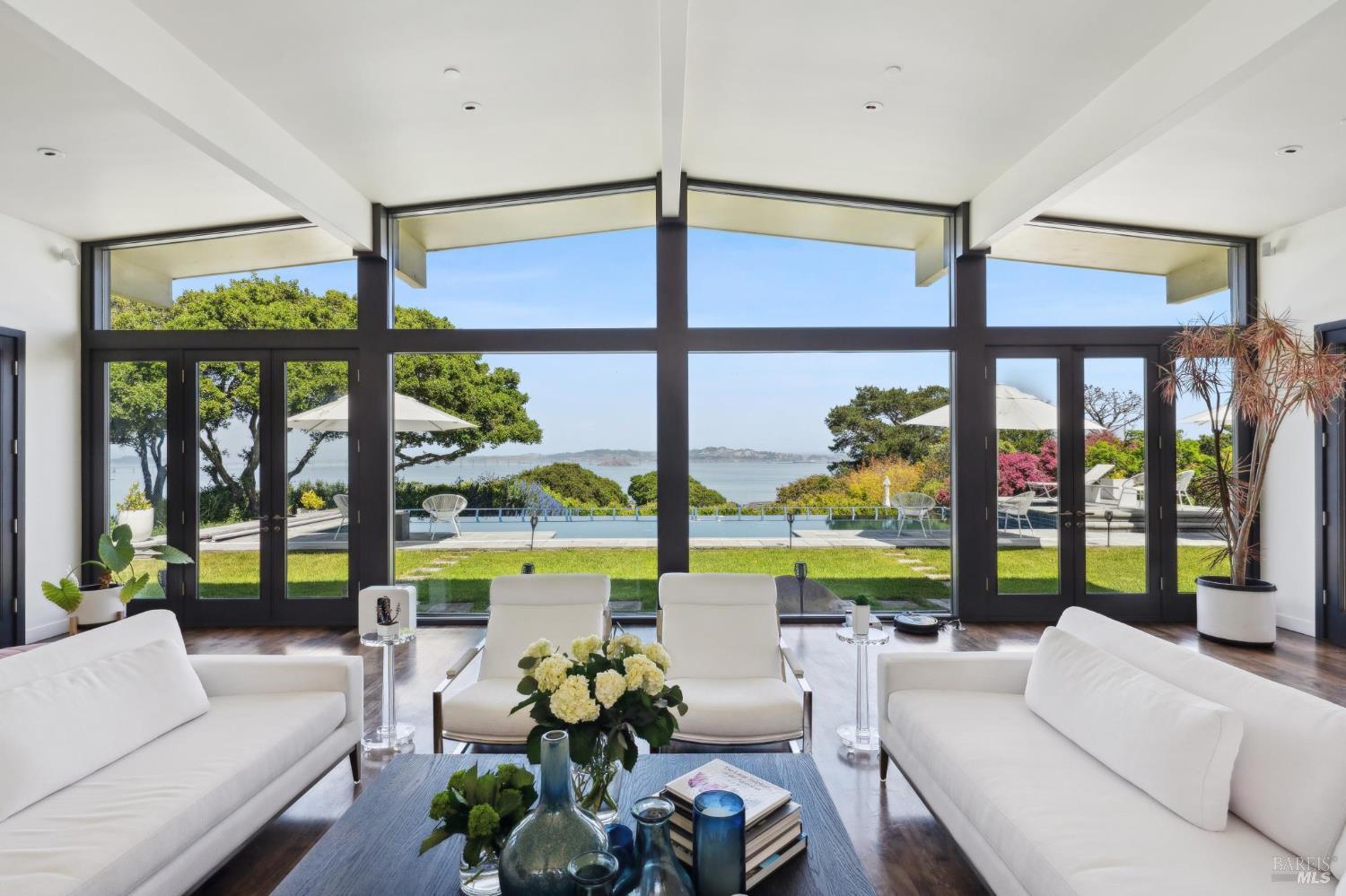 Detail Gallery Image 11 of 51 For 40 Norman Way, Belvedere Tiburon,  CA 94920 - 5 Beds | 4 Baths