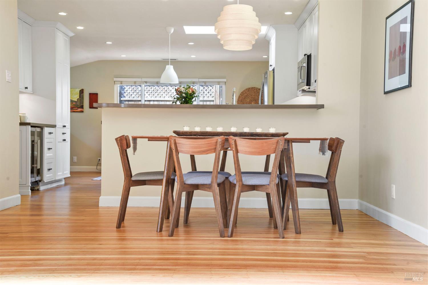 Detail Gallery Image 16 of 88 For 2594 Las Gallinas Ave, San Rafael,  CA 94903 - 3 Beds | 2 Baths