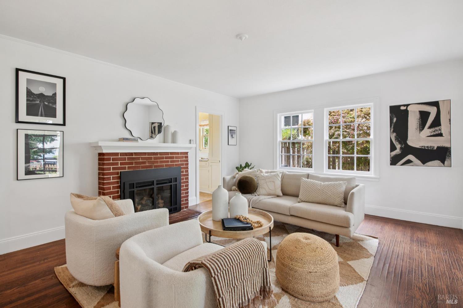 Detail Gallery Image 7 of 46 For 154 Elm Ave, Mill Valley,  CA 94941 - 2 Beds | 2 Baths