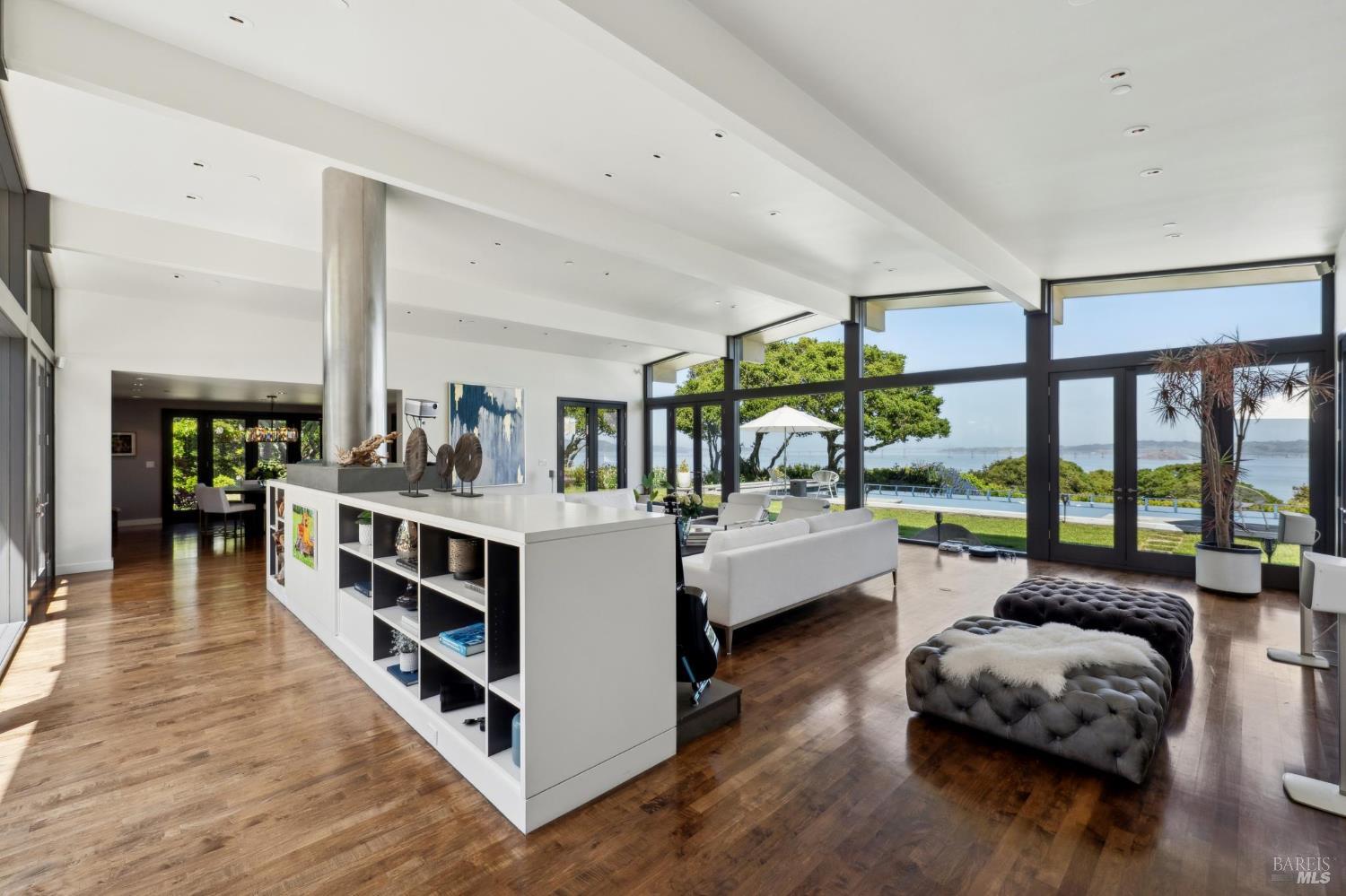 Detail Gallery Image 9 of 51 For 40 Norman Way, Belvedere Tiburon,  CA 94920 - 5 Beds | 4 Baths