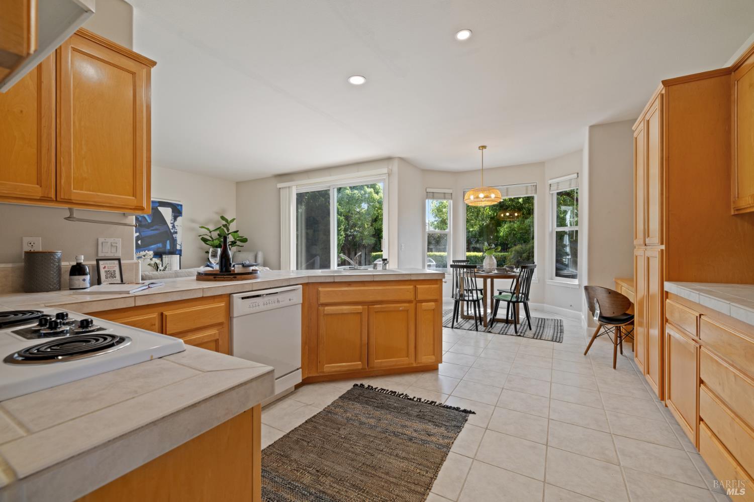 Detail Gallery Image 14 of 56 For 4316 Fistor Dr, Santa Rosa,  CA 95409 - 3 Beds | 2 Baths
