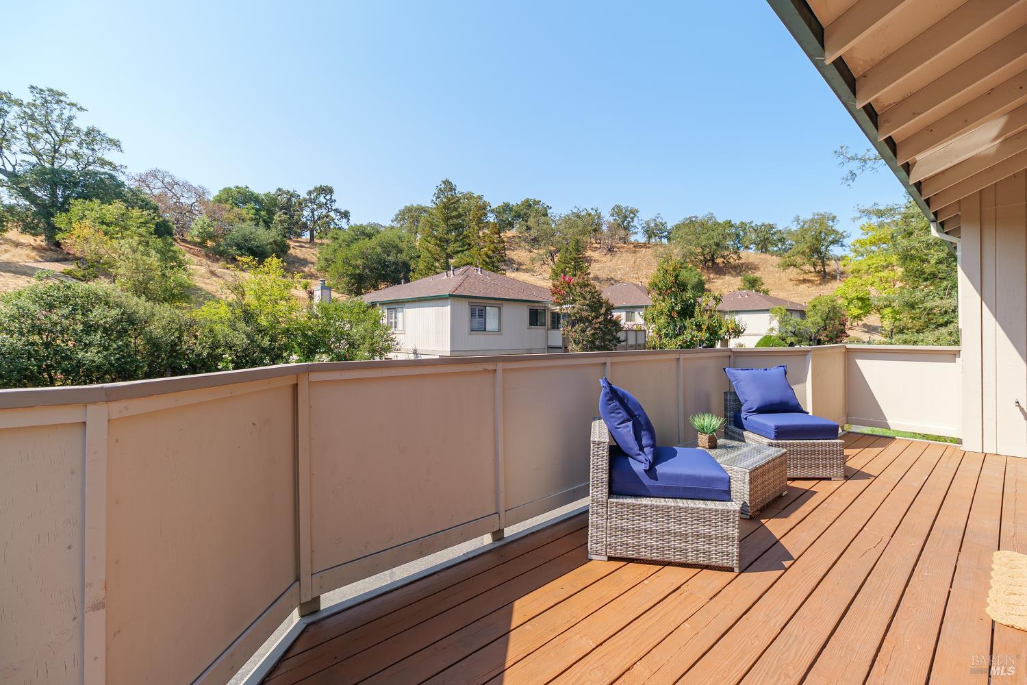 Detail Gallery Image 20 of 23 For 323 Silvio Ln, Novato,  CA 94947 - 2 Beds | 1 Baths