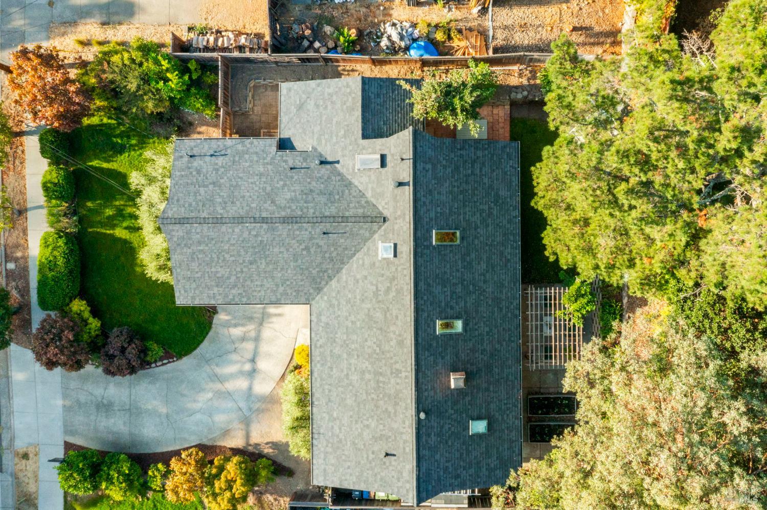 Detail Gallery Image 68 of 88 For 2594 Las Gallinas Ave, San Rafael,  CA 94903 - 3 Beds | 2 Baths