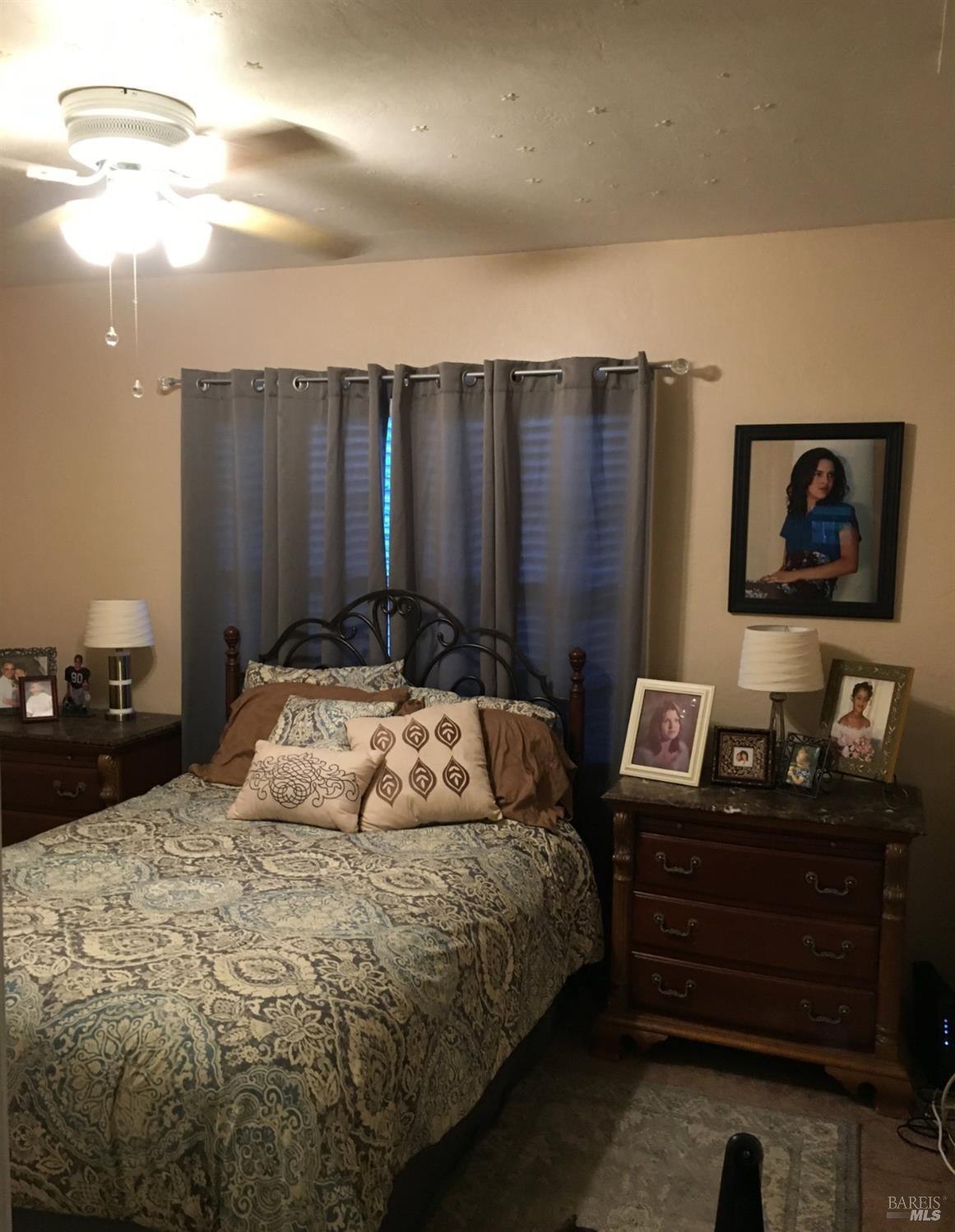 Detail Gallery Image 7 of 11 For 905 Valle Vista Ave, Vallejo,  CA 94590 - 3 Beds | 1/1 Baths