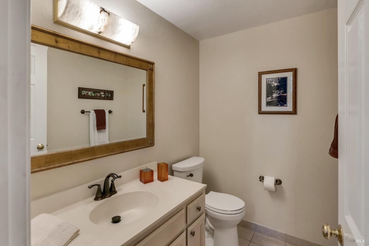 Detail Gallery Image 16 of 36 For 935 W Spain St #L,  Sonoma,  CA 95476 - 3 Beds | 2/1 Baths