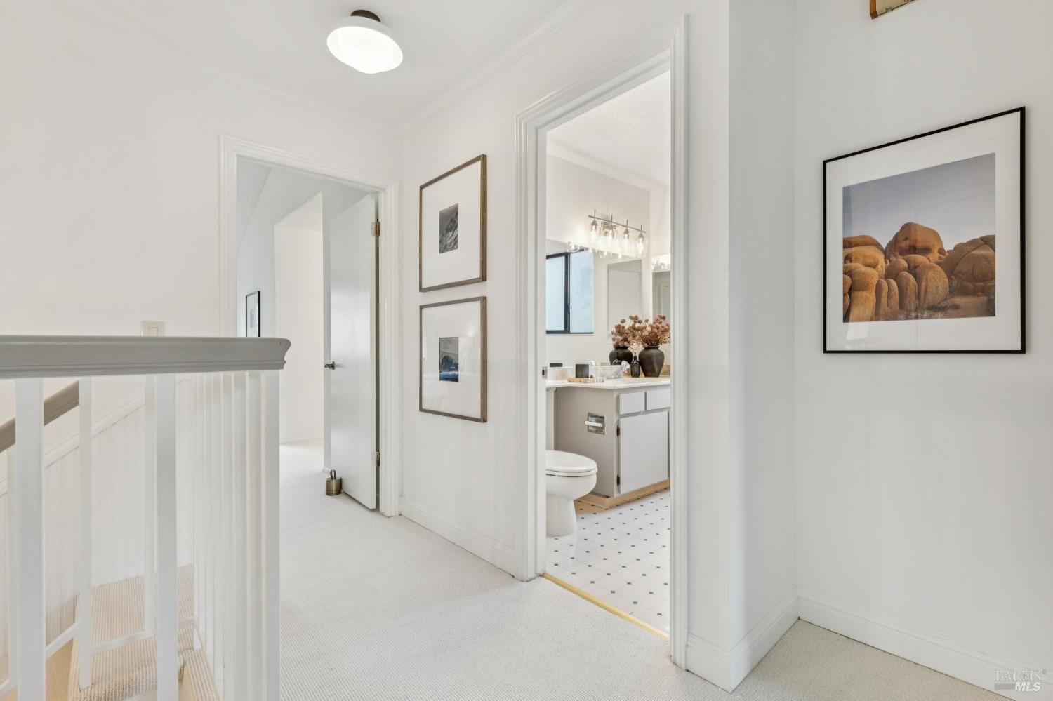 Detail Gallery Image 25 of 48 For 114 Aronia Ln, Novato,  CA 94945 - 3 Beds | 2/1 Baths