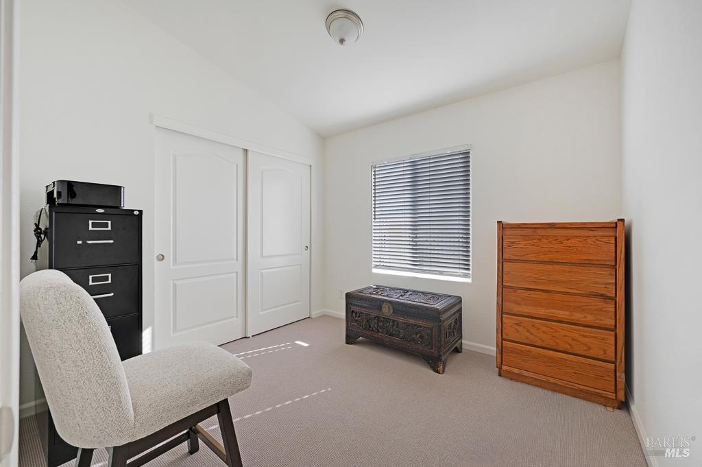 Detail Gallery Image 18 of 38 For 7 Oakwood Dr, Petaluma,  CA 94954 - 3 Beds | 2 Baths