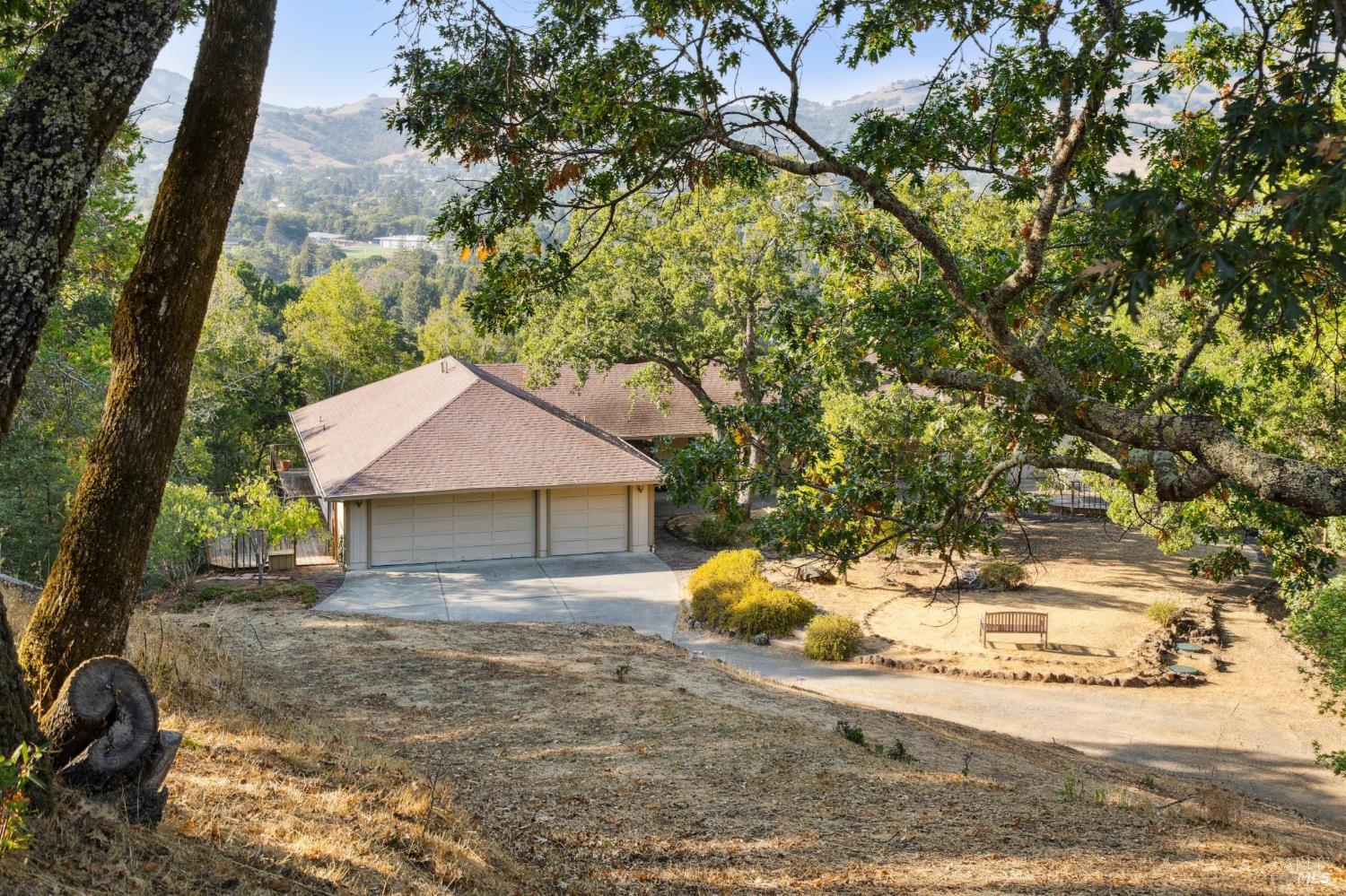 Detail Gallery Image 11 of 63 For 500 Canyon Rd, Novato,  CA 94947 - 4 Beds | 2 Baths