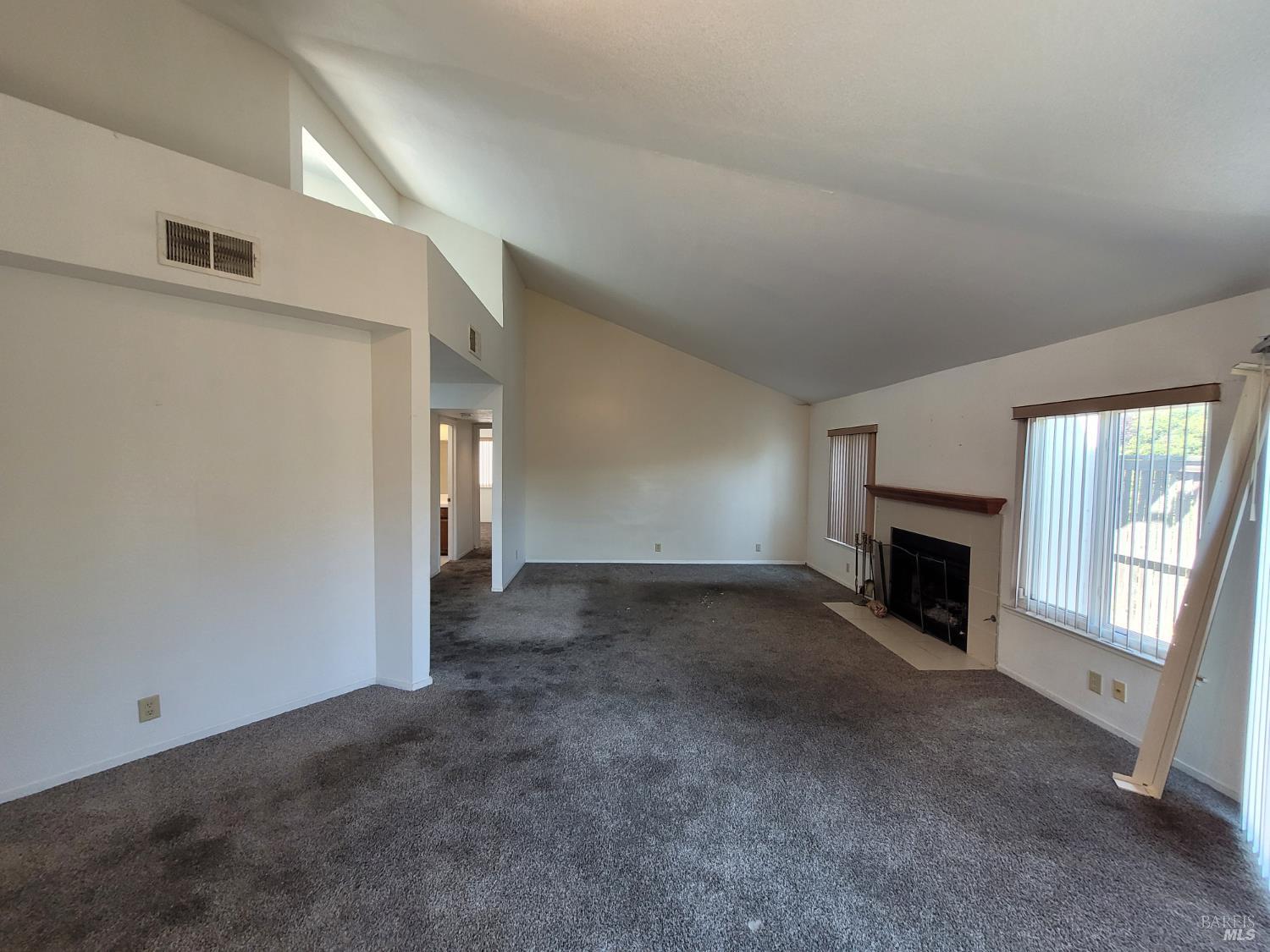 Detail Gallery Image 15 of 33 For 1310 Hawthorne Ct, Dixon,  CA 95620 - 3 Beds | 2 Baths