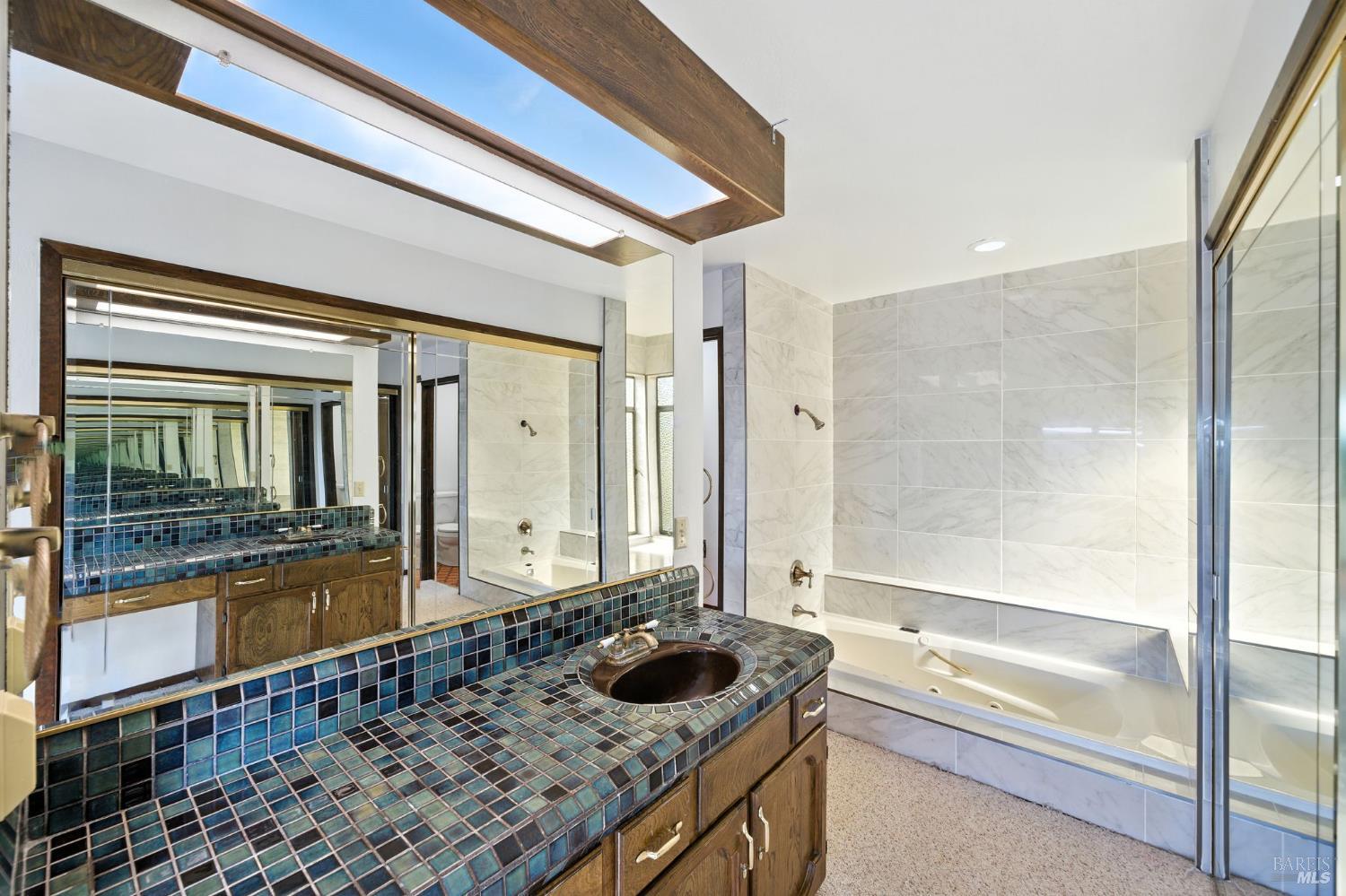 Detail Gallery Image 25 of 55 For 1 Lockton Ln, Novato,  CA 94945 - 4 Beds | 2/1 Baths