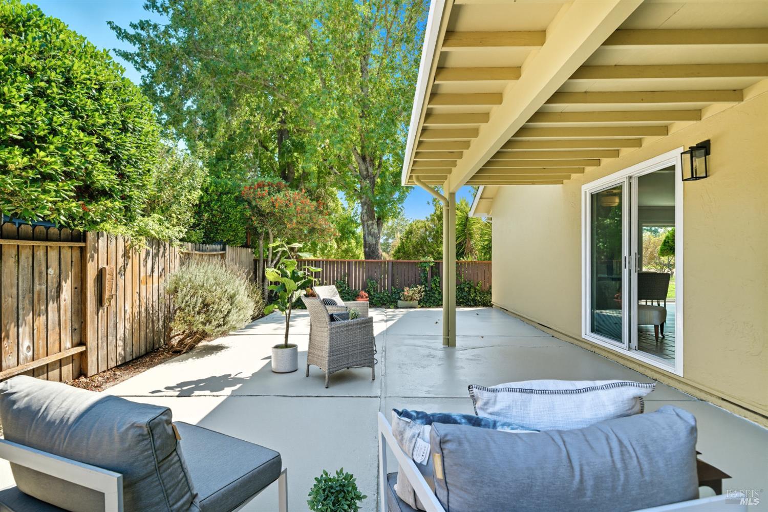 Detail Gallery Image 22 of 47 For 100 Temelec Cir, Sonoma,  CA 95476 - 2 Beds | 2 Baths
