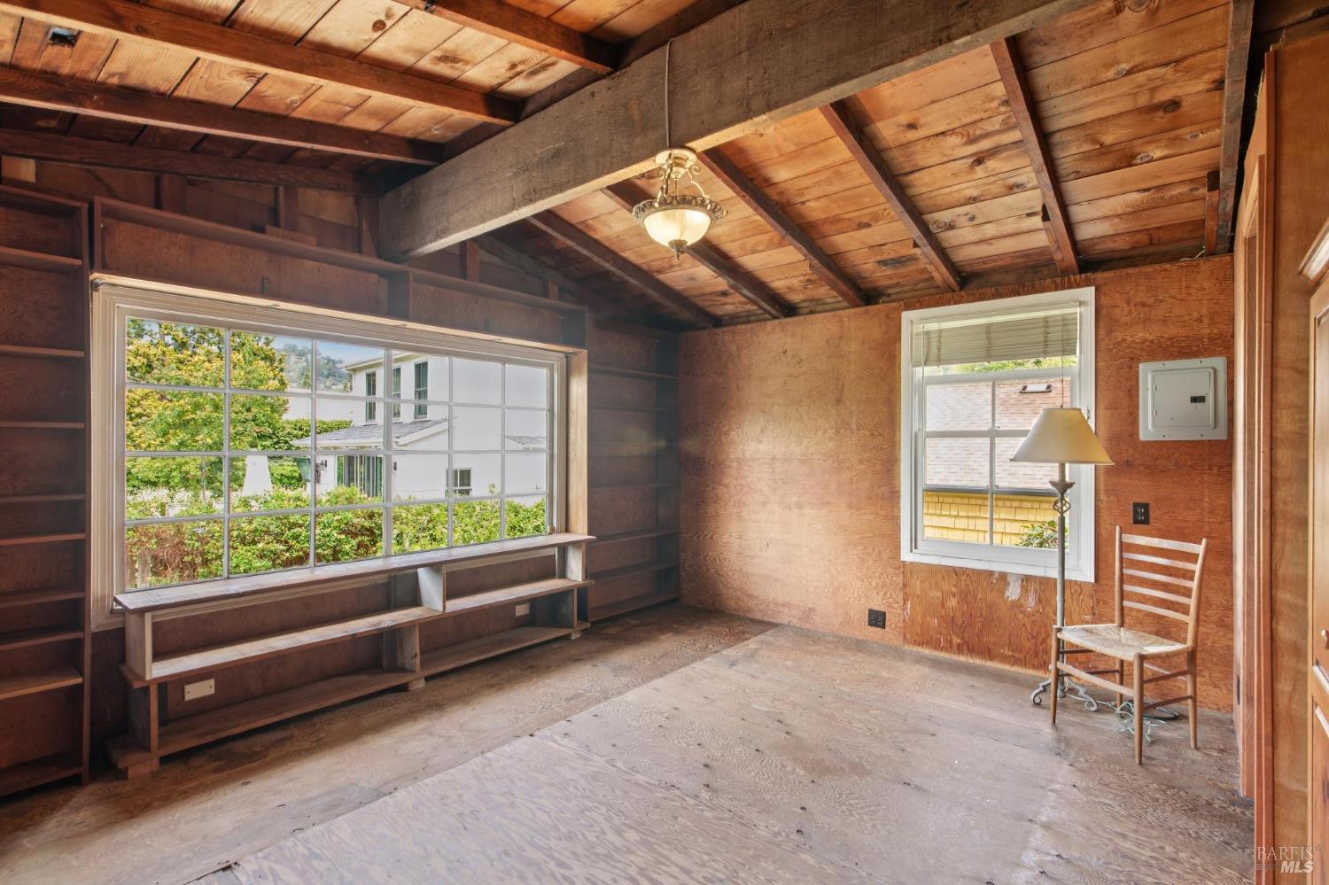 Detail Gallery Image 34 of 46 For 154 Elm Ave, Mill Valley,  CA 94941 - 2 Beds | 2 Baths