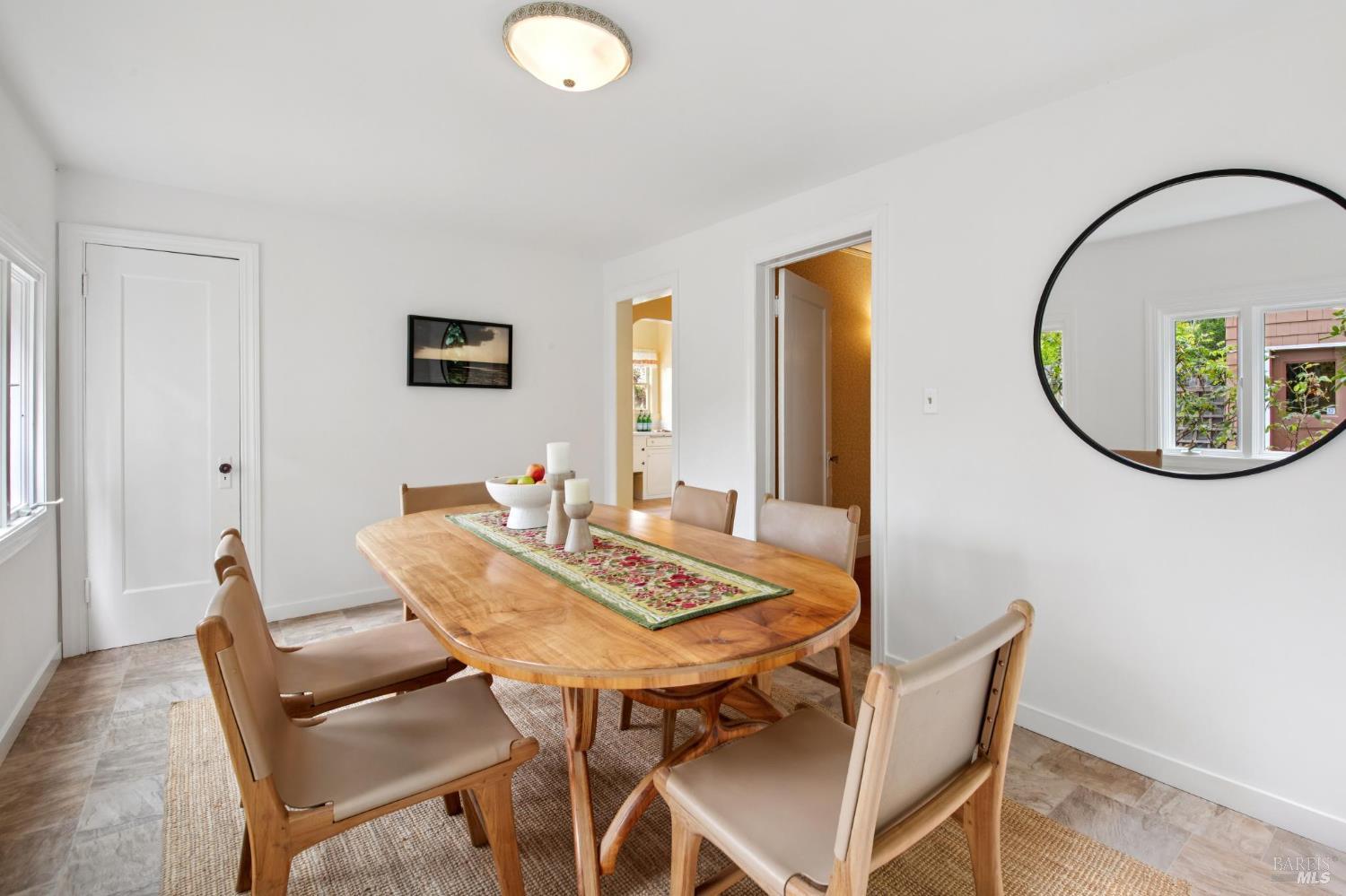 Detail Gallery Image 10 of 46 For 154 Elm Ave, Mill Valley,  CA 94941 - 2 Beds | 2 Baths