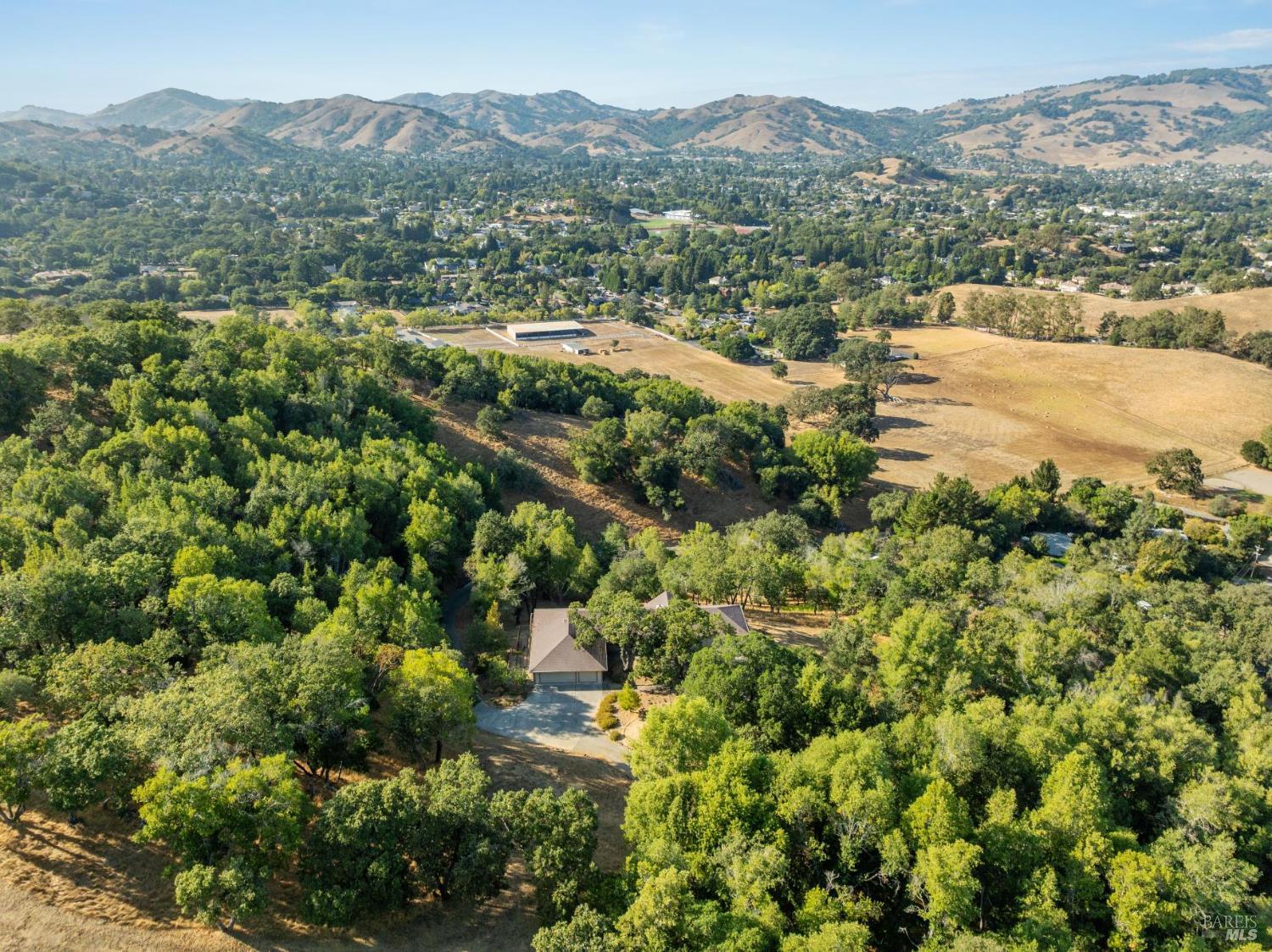Detail Gallery Image 6 of 63 For 500 Canyon Rd, Novato,  CA 94947 - 4 Beds | 2 Baths