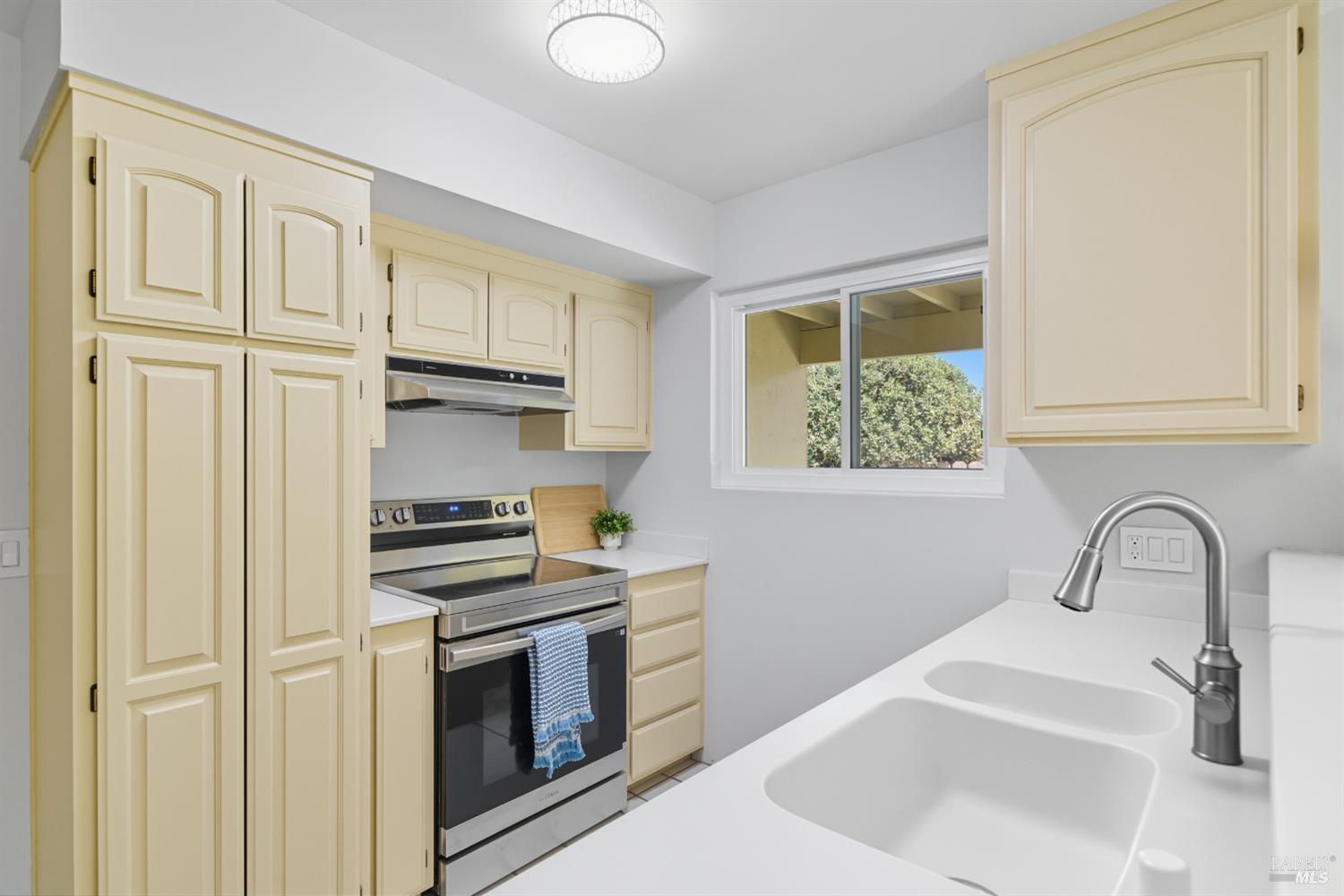 Detail Gallery Image 17 of 47 For 100 Temelec Cir, Sonoma,  CA 95476 - 2 Beds | 2 Baths