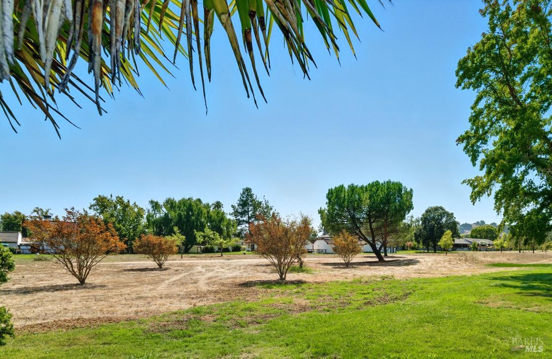 Detail Gallery Image 39 of 47 For 100 Temelec Cir, Sonoma,  CA 95476 - 2 Beds | 2 Baths