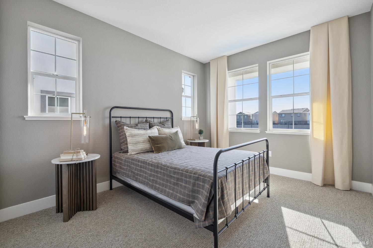 Detail Gallery Image 23 of 34 For 1532 Millennium Way, Fairfield,  CA 94533 - 3 Beds | 2/1 Baths